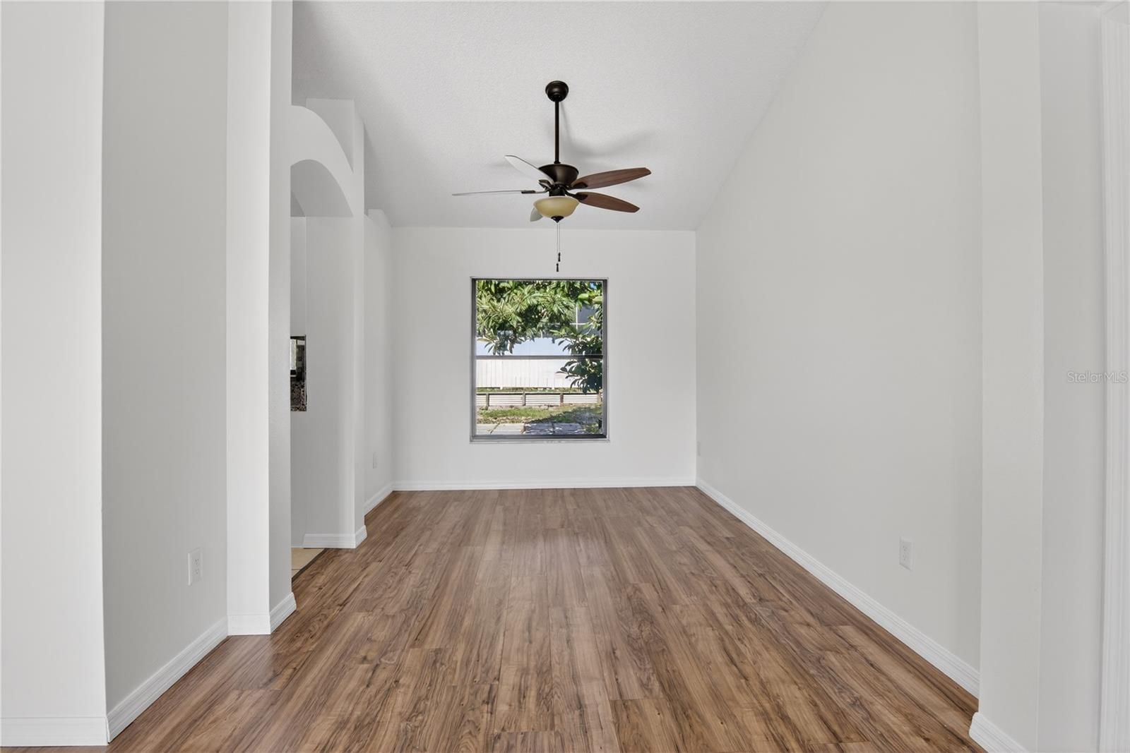 2075 HEDGEROW CIR, OCOEE, FL, 34761