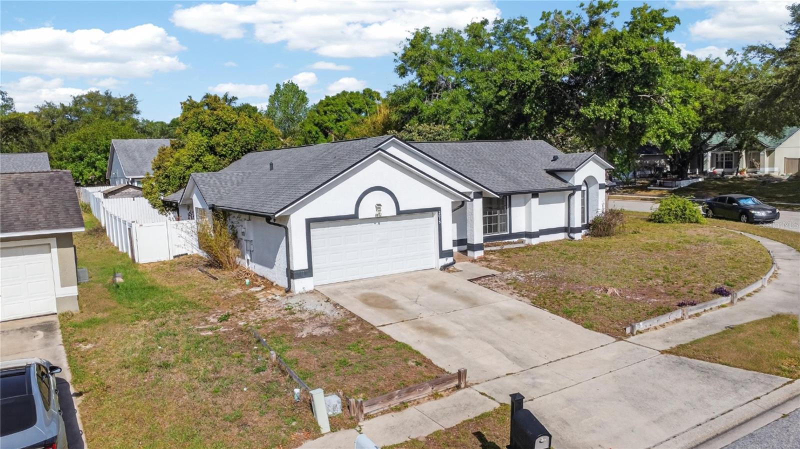 2075 HEDGEROW CIR, OCOEE, FL, 34761