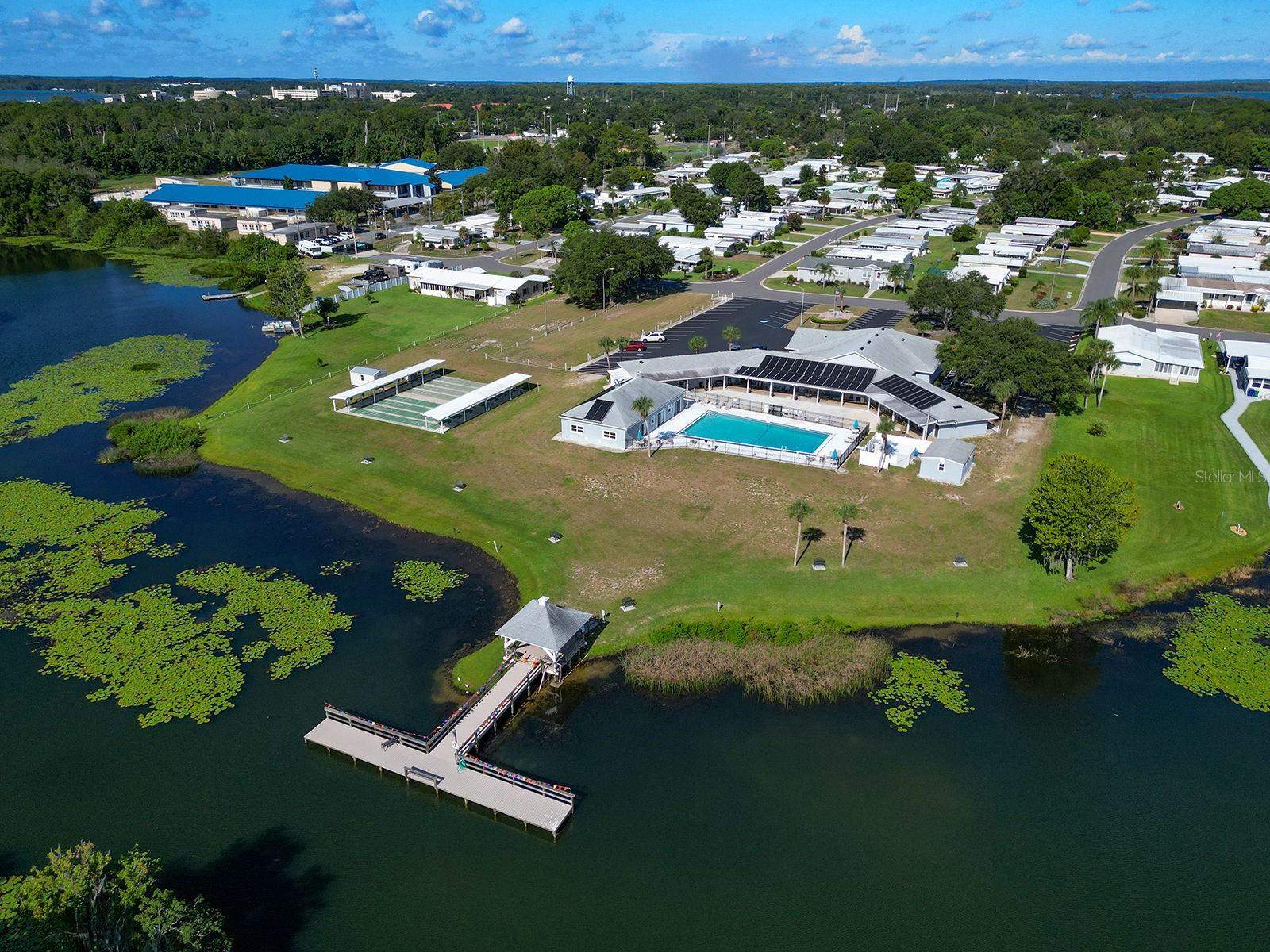 1231 ELKHART CIR, TAVARES, FL, 32778