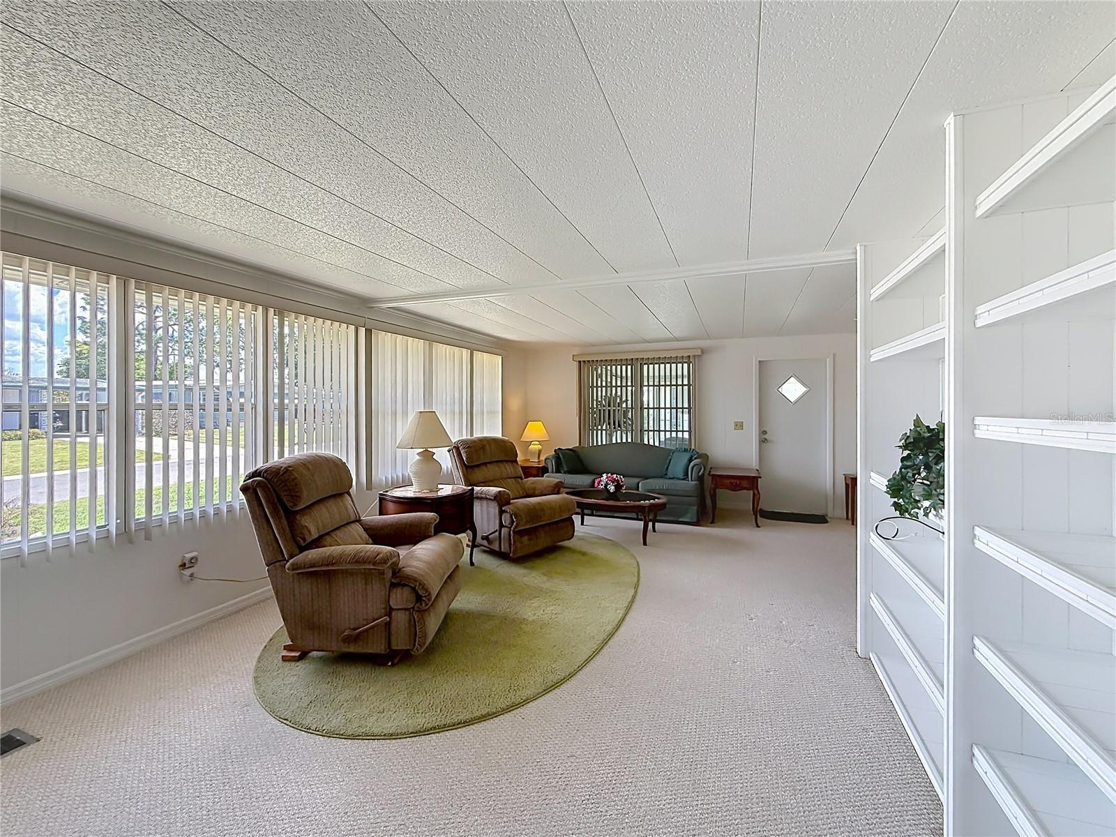 1231 ELKHART CIR, TAVARES, FL, 32778