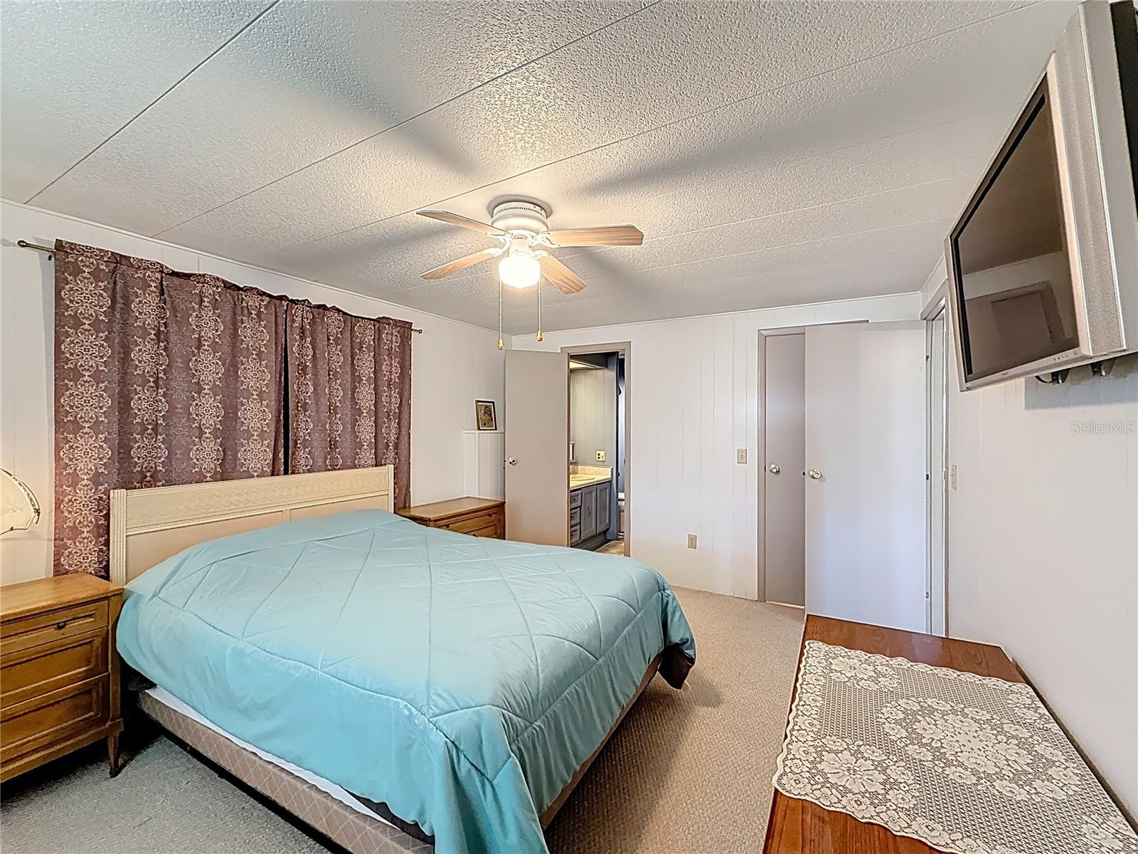 1231 ELKHART CIR, TAVARES, FL, 32778