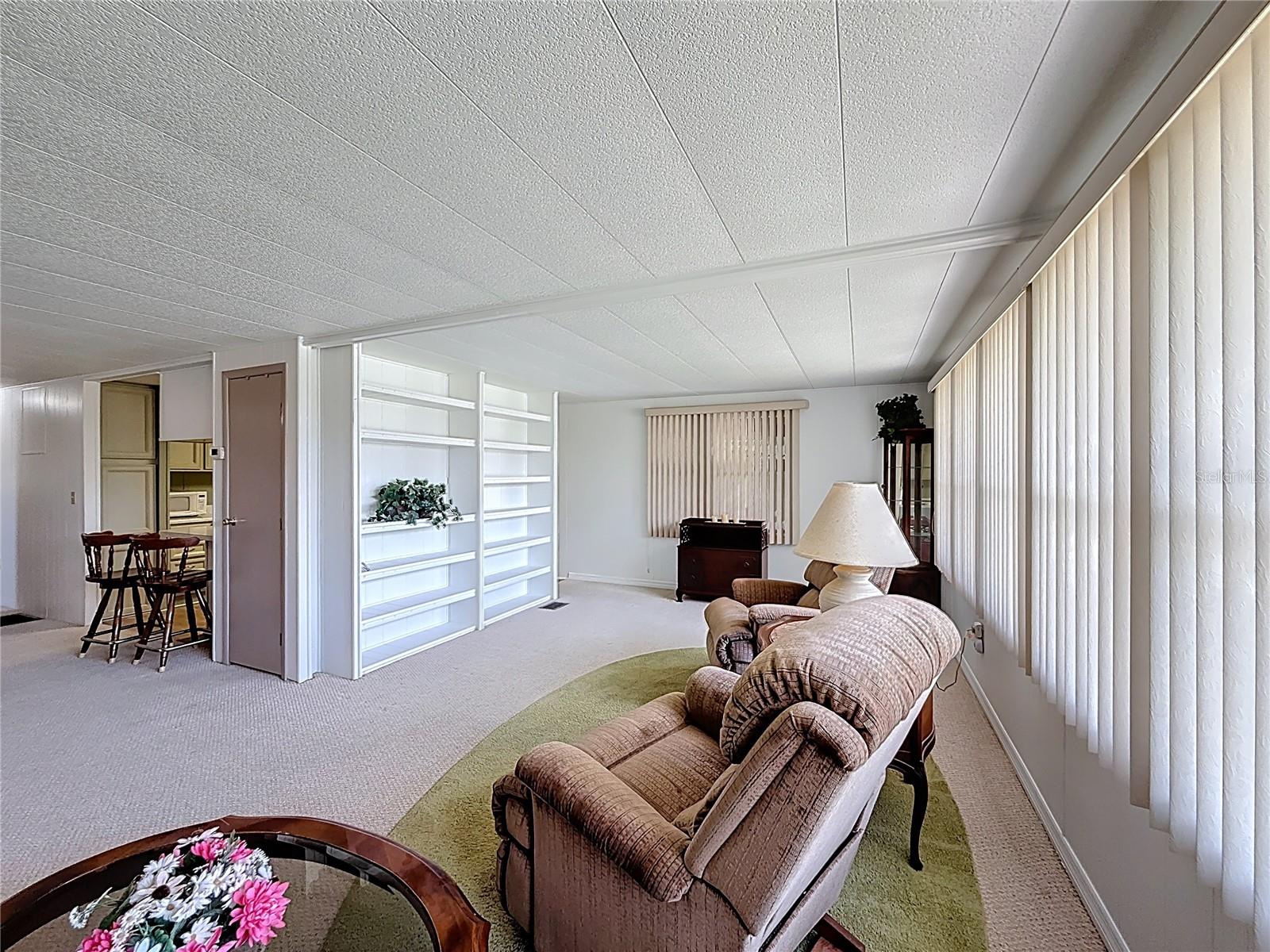 1231 ELKHART CIR, TAVARES, FL, 32778