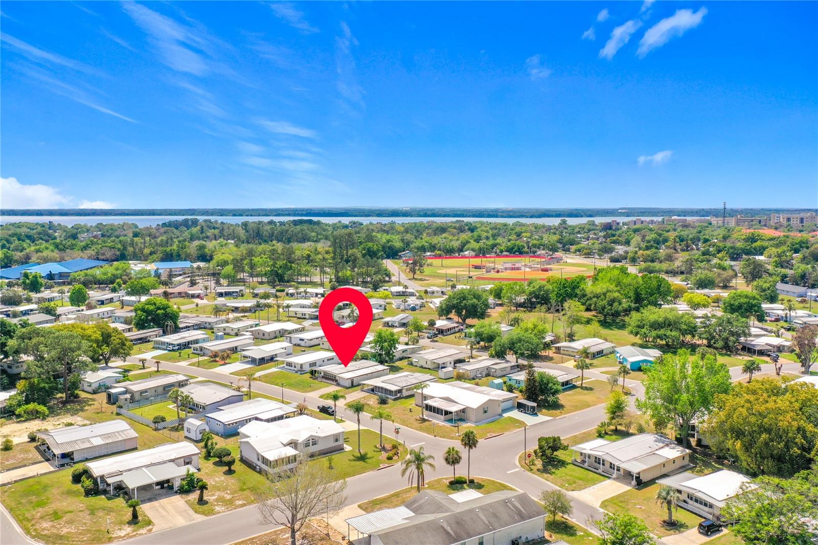1231 ELKHART CIR, TAVARES, FL, 32778