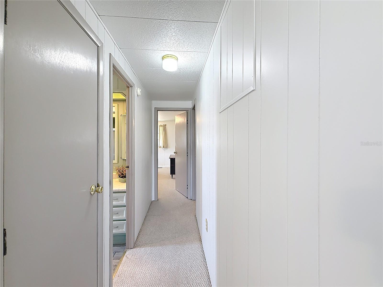 1231 ELKHART CIR, TAVARES, FL, 32778