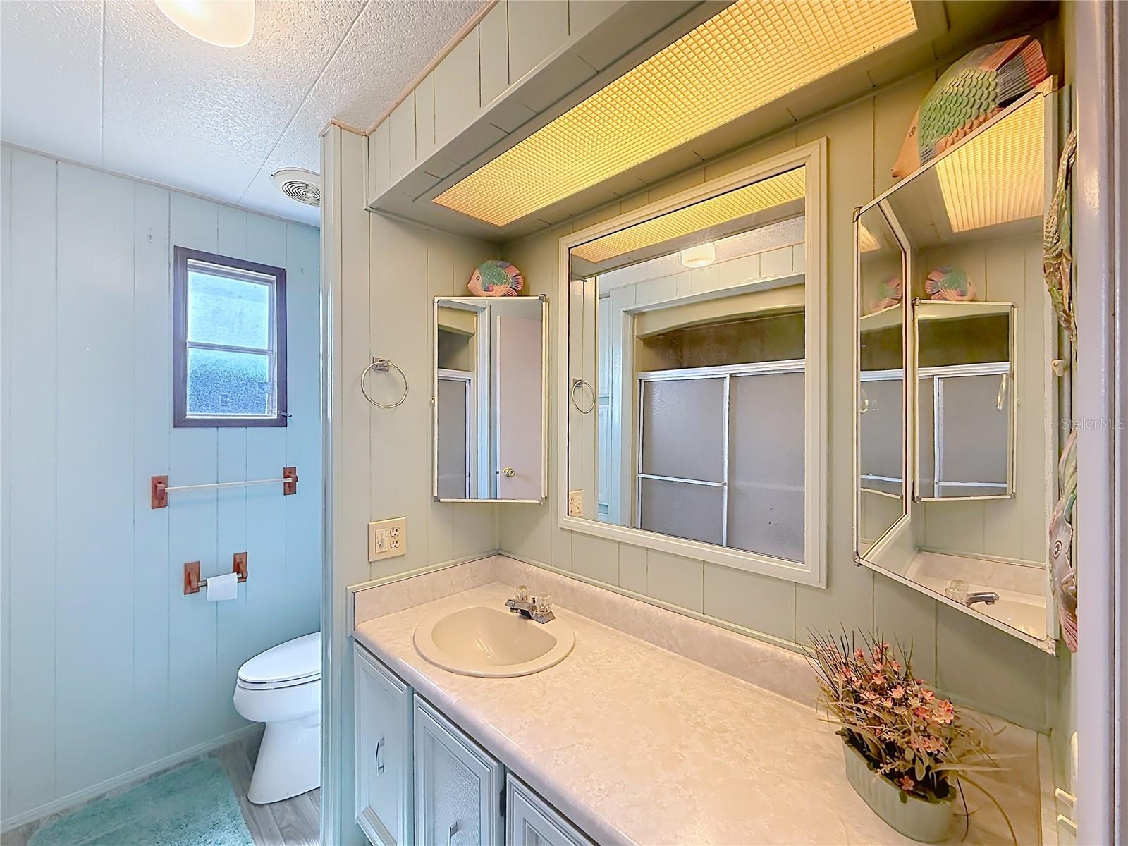 1231 ELKHART CIR, TAVARES, FL, 32778