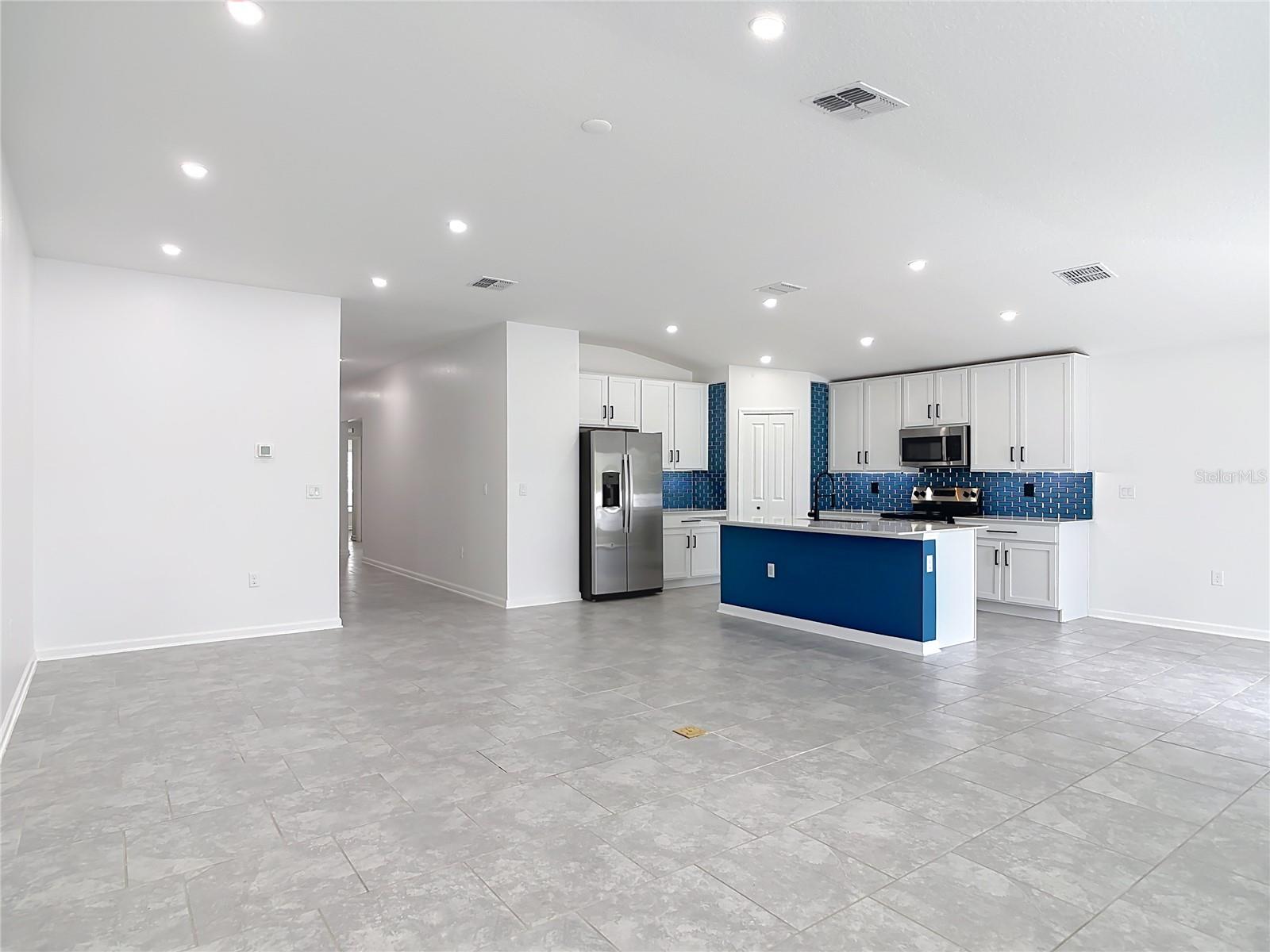 1312 PEACH CREEK DR, OSTEEN, FL, 32764