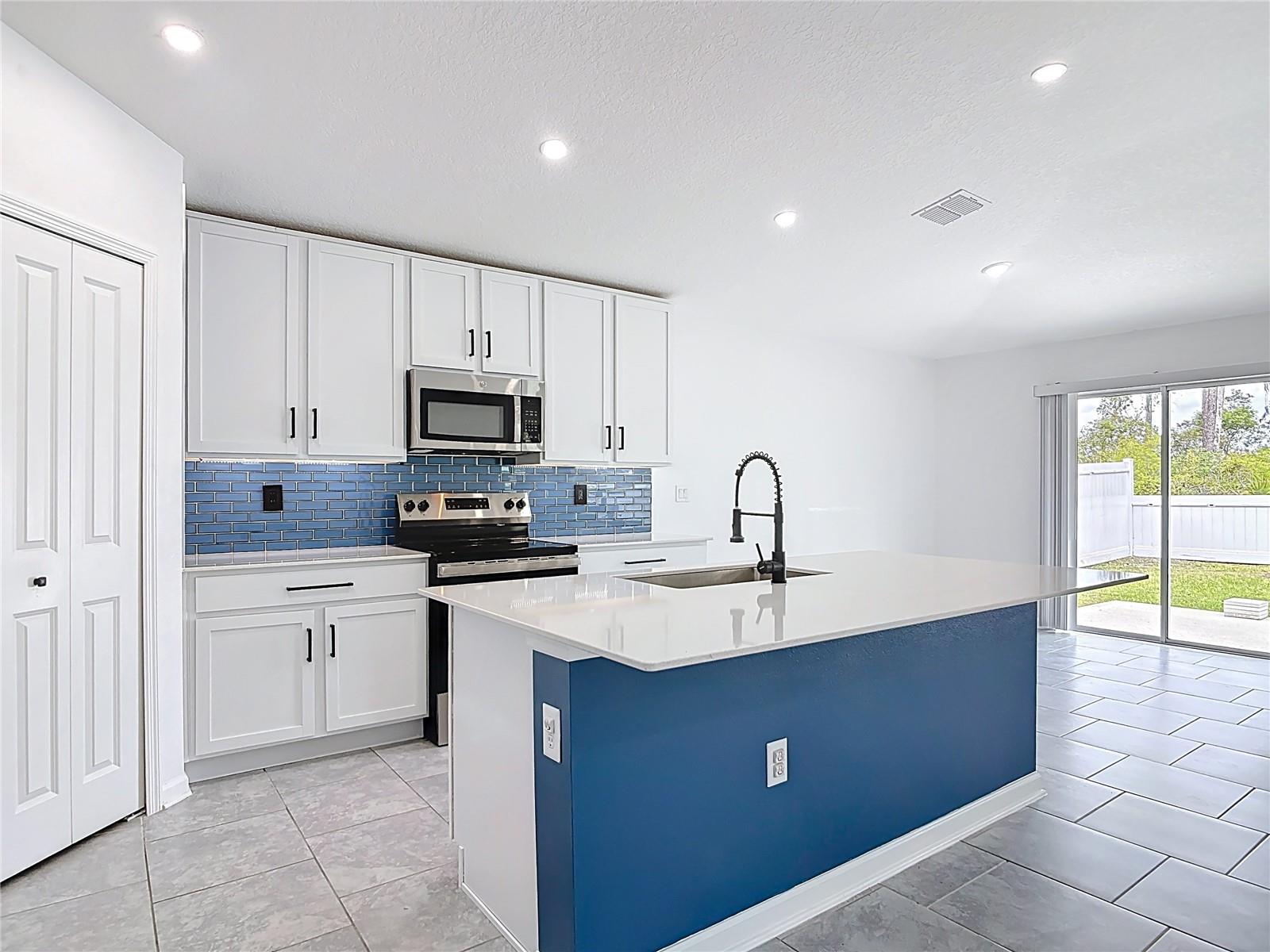 1312 PEACH CREEK DR, OSTEEN, FL, 32764