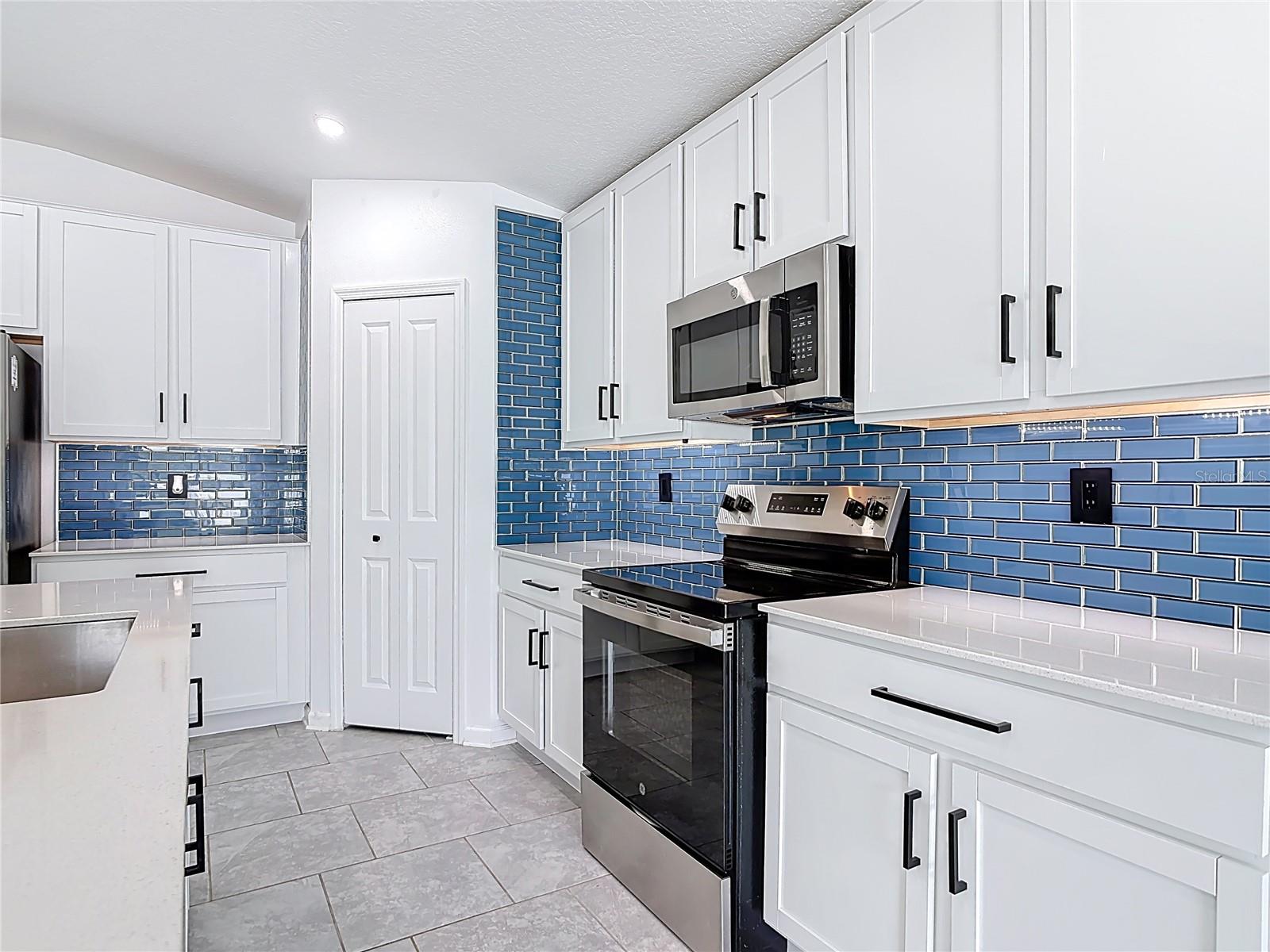 1312 PEACH CREEK DR, OSTEEN, FL, 32764