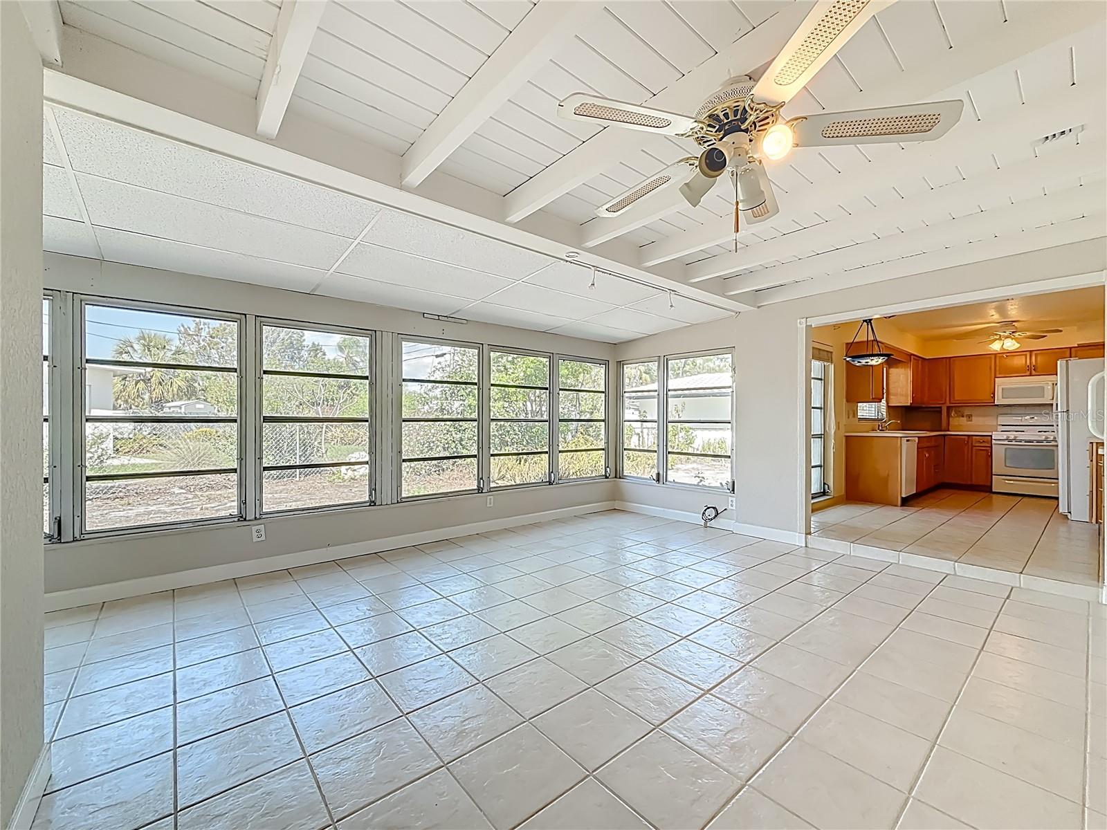 Bonus Room - Kitchen
