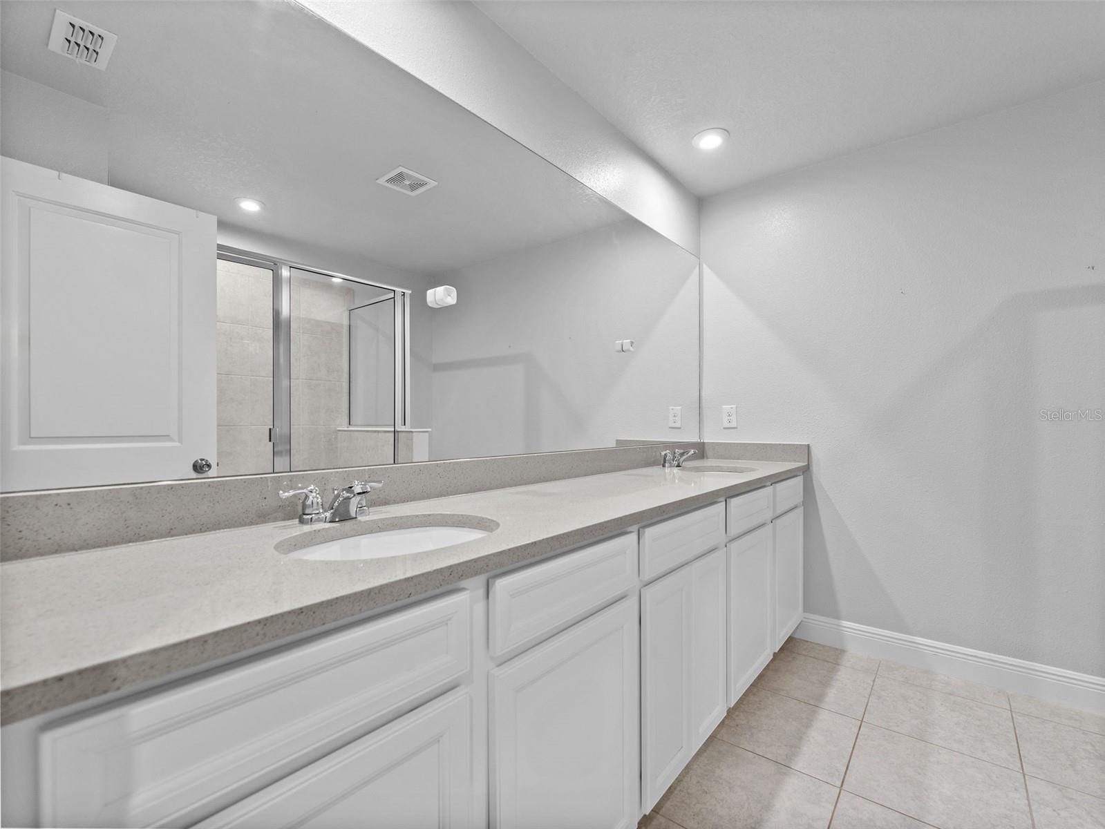 5845 GRAND SONATA, TAMPA, FL, 33558