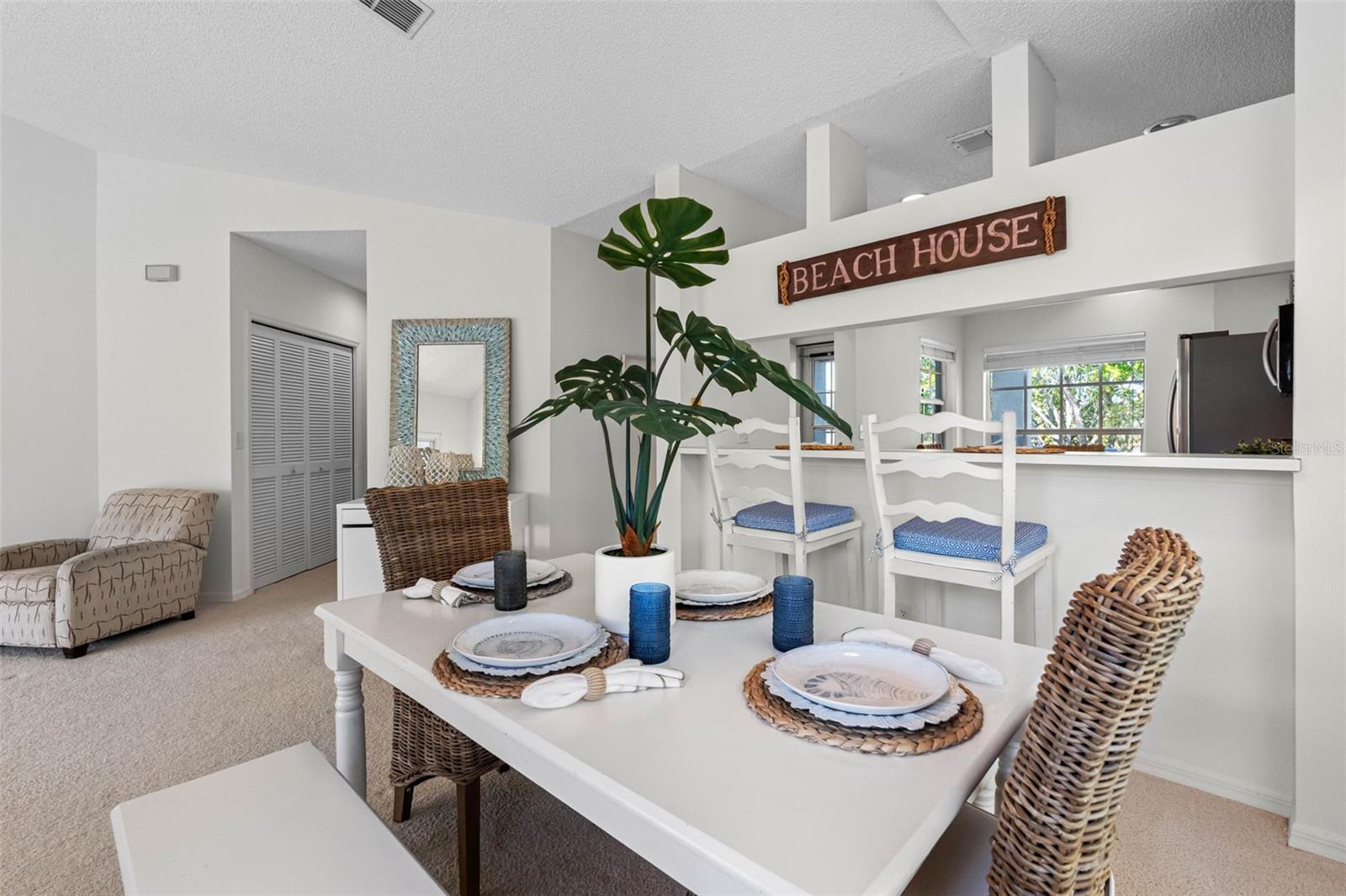 ...Dining Area 9.6 X 9.12.. There is also a coffee Notch inside the Kitchen.