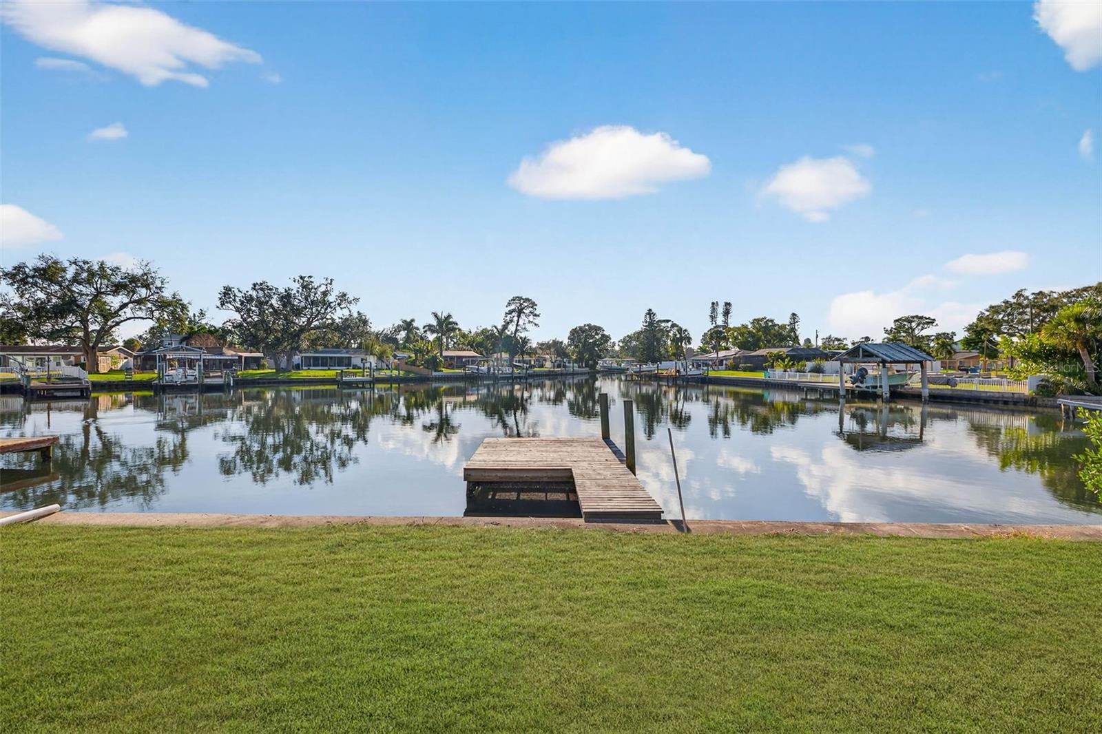 4790 VENETIAN BLVD NE, ST PETERSBURG, FL, 33703