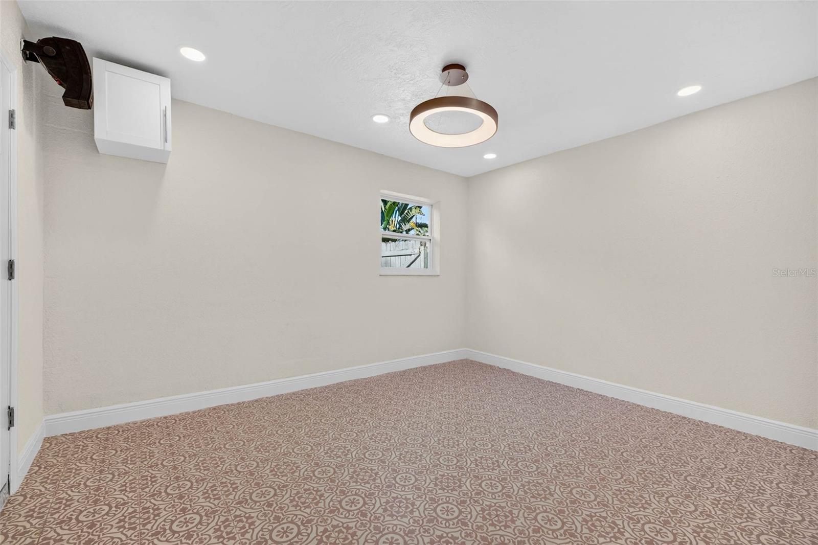 4790 VENETIAN BLVD NE, ST PETERSBURG, FL, 33703