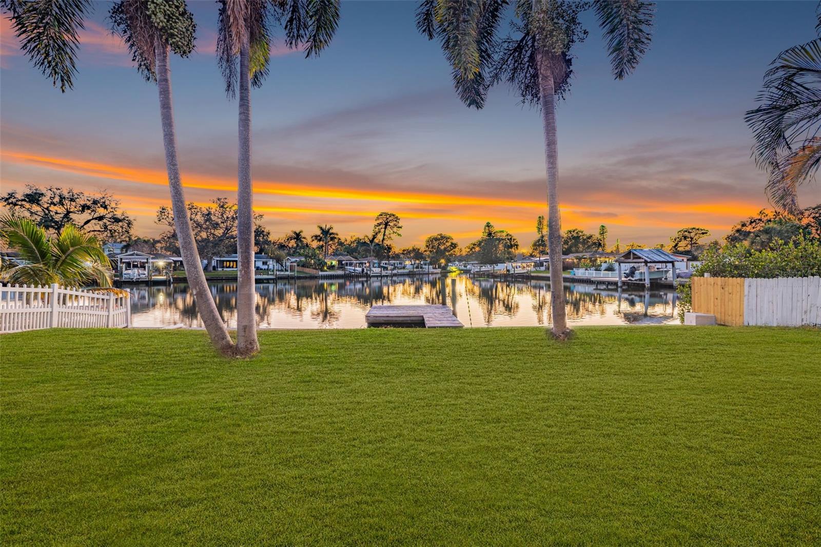 4790 VENETIAN BLVD NE, ST PETERSBURG, FL, 33703