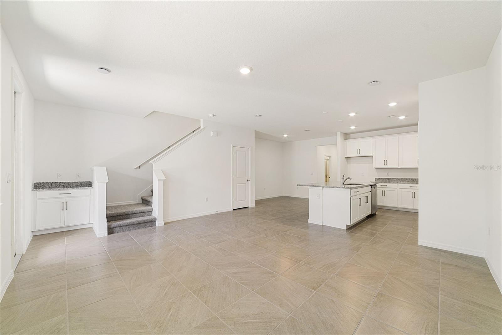 684 LOLA LN, OVIEDO, FL, 32765
