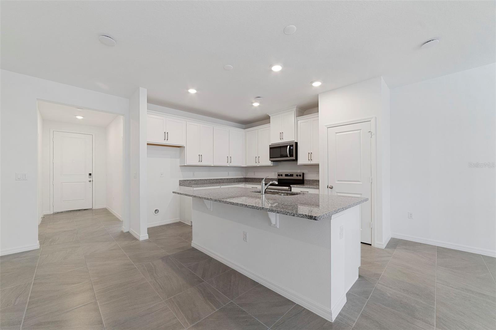 684 LOLA LN, OVIEDO, FL, 32765