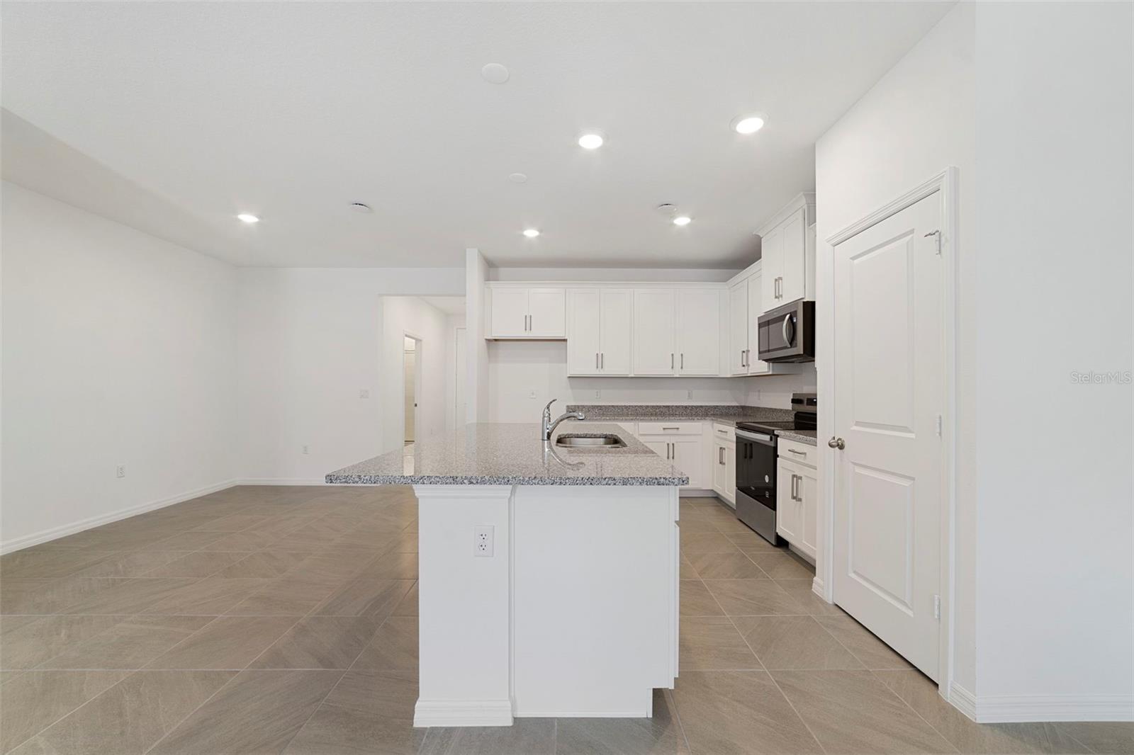 684 LOLA LN, OVIEDO, FL, 32765