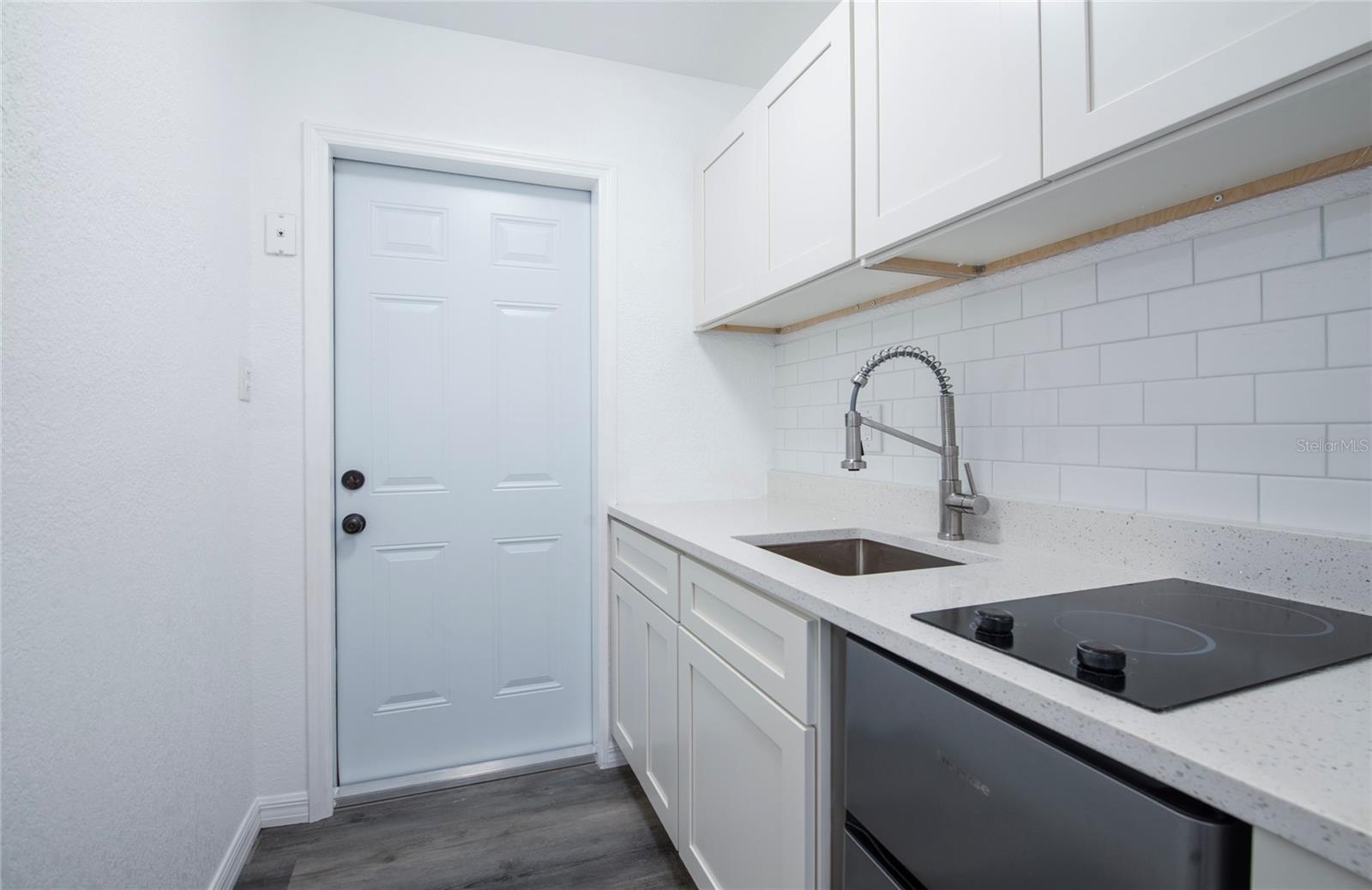 717 E GULF BLVD #1, INDIAN ROCKS BEACH, FL, 33785