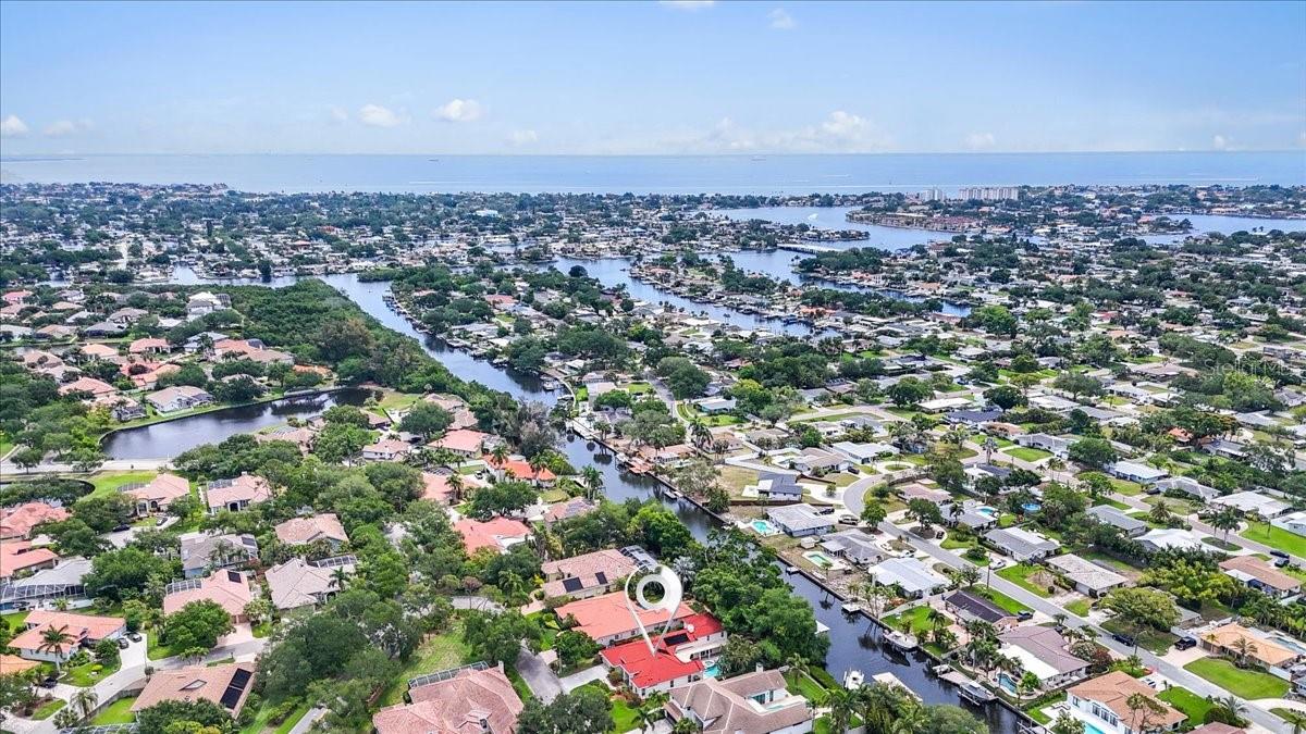 860 SAND PINE DR NE, ST PETERSBURG, FL, 33703