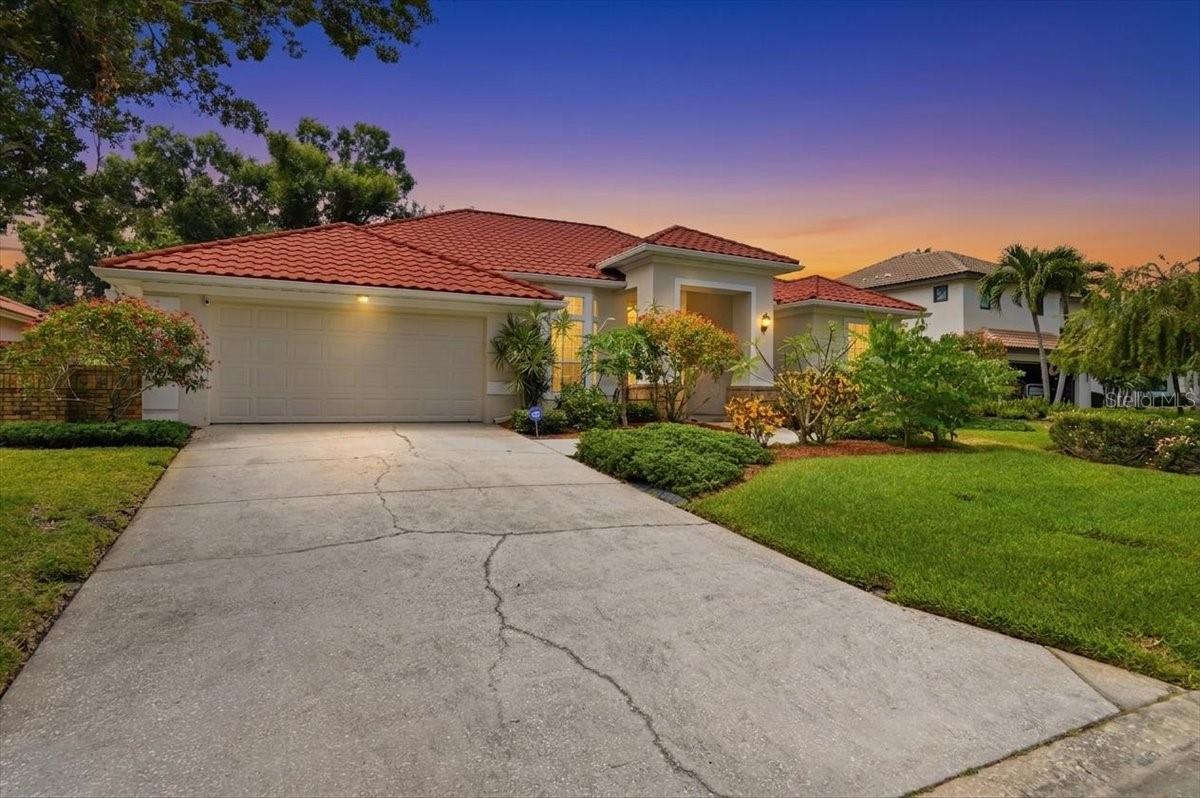 860 SAND PINE DR NE, ST PETERSBURG, FL, 33703