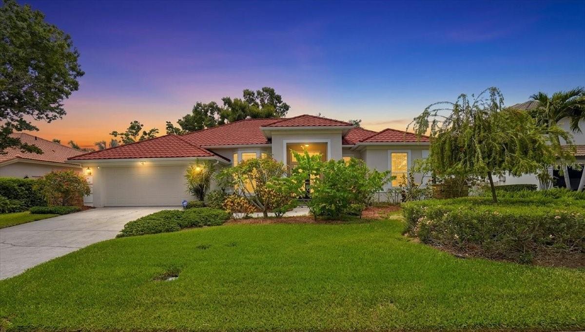860 SAND PINE DR NE, ST PETERSBURG, FL, 33703