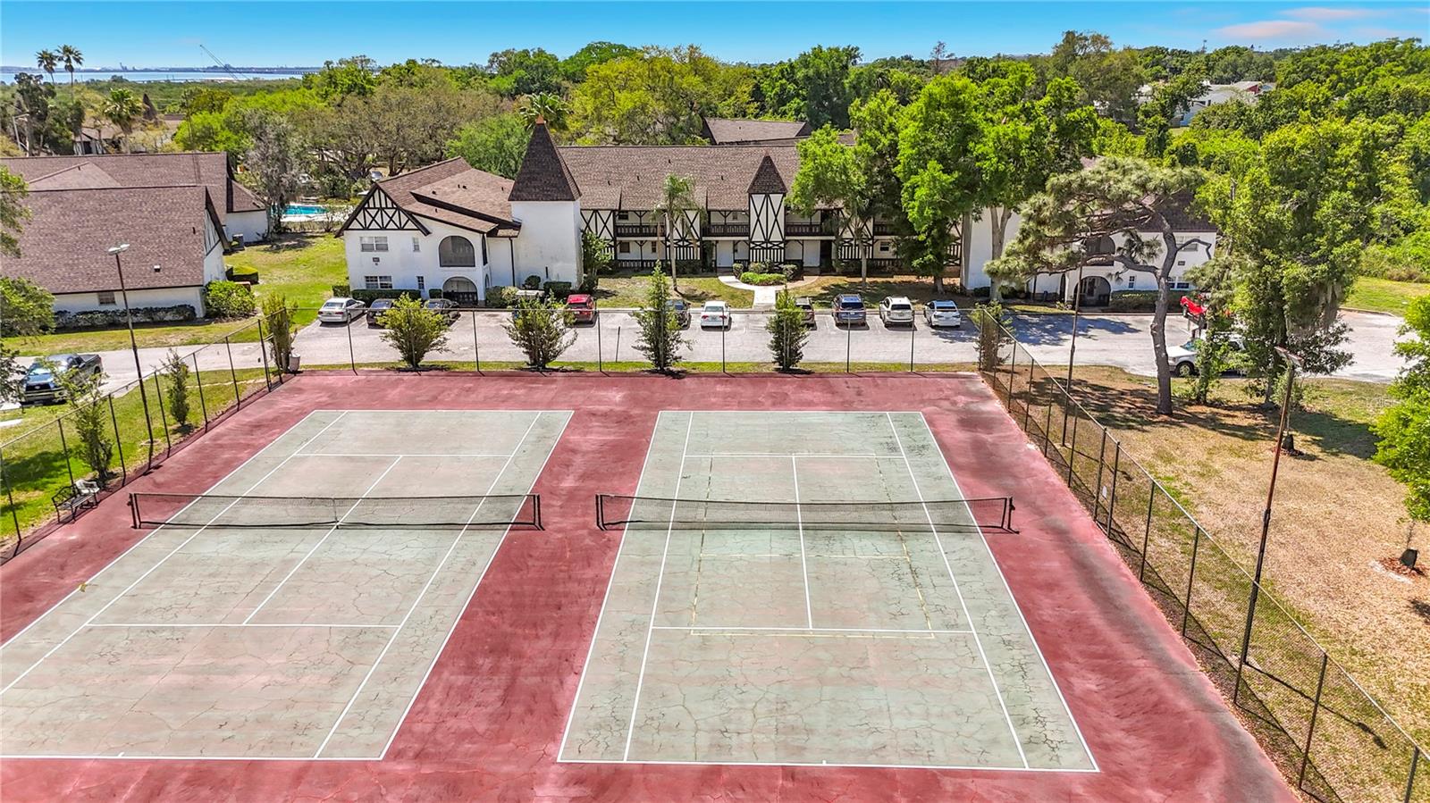 community tennis courts