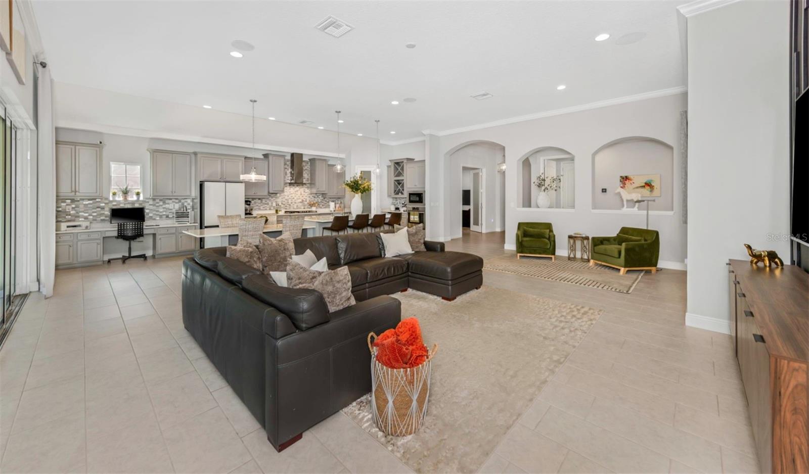 6916 NEOPOLITAN CT, APOLLO BEACH, FL, 33572