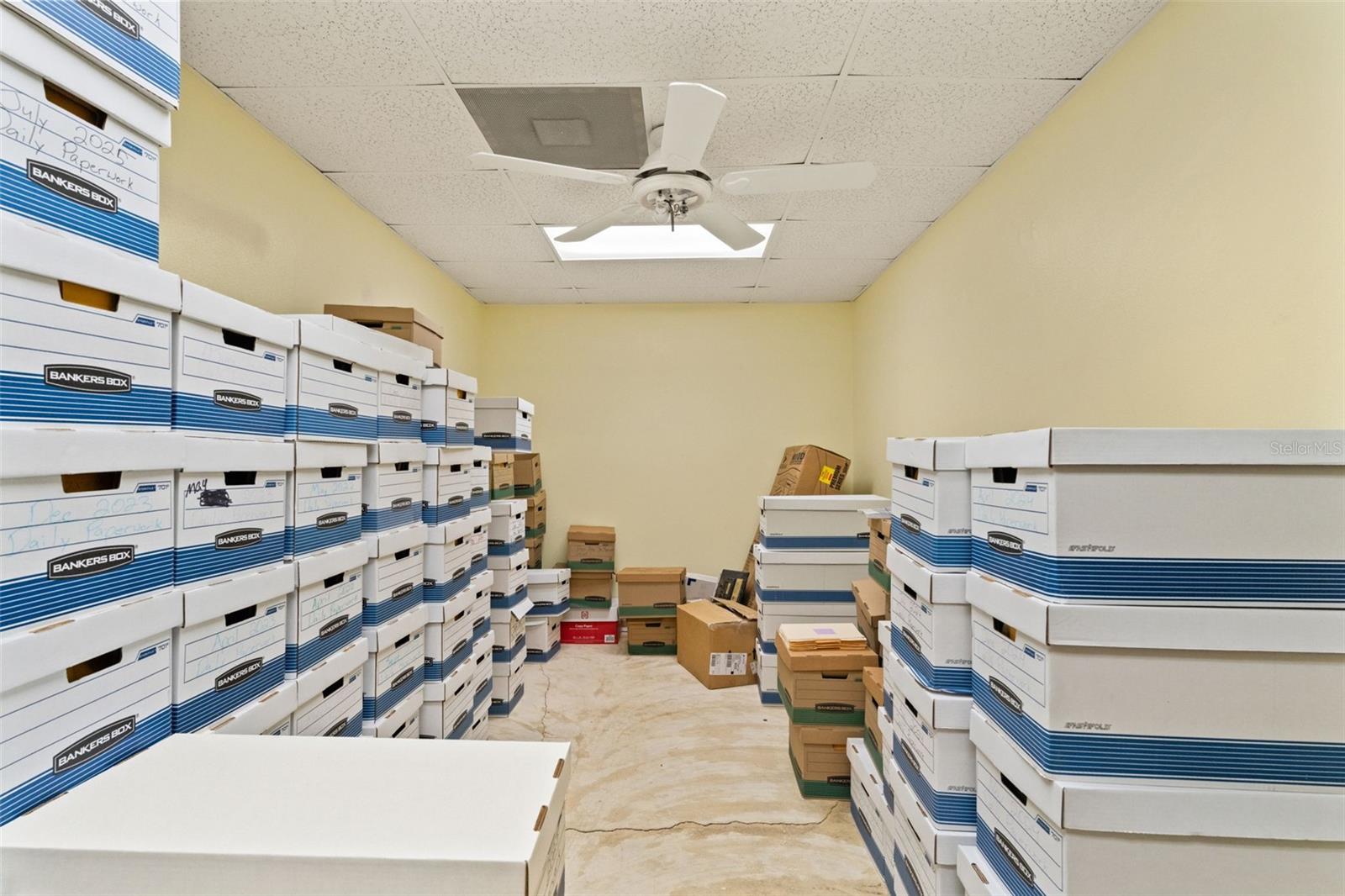 1108 COMMERCIAL WAY, SPRING HILL, FL, 34606