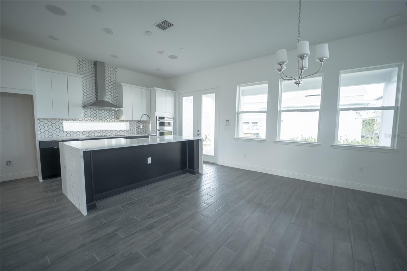 9856 SHARPLESS ALY, ORLANDO, FL, 32827