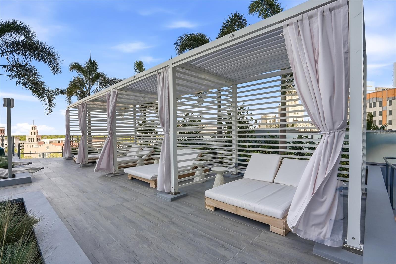 400 CENTRAL AVE #301, ST PETERSBURG, FL, 33701