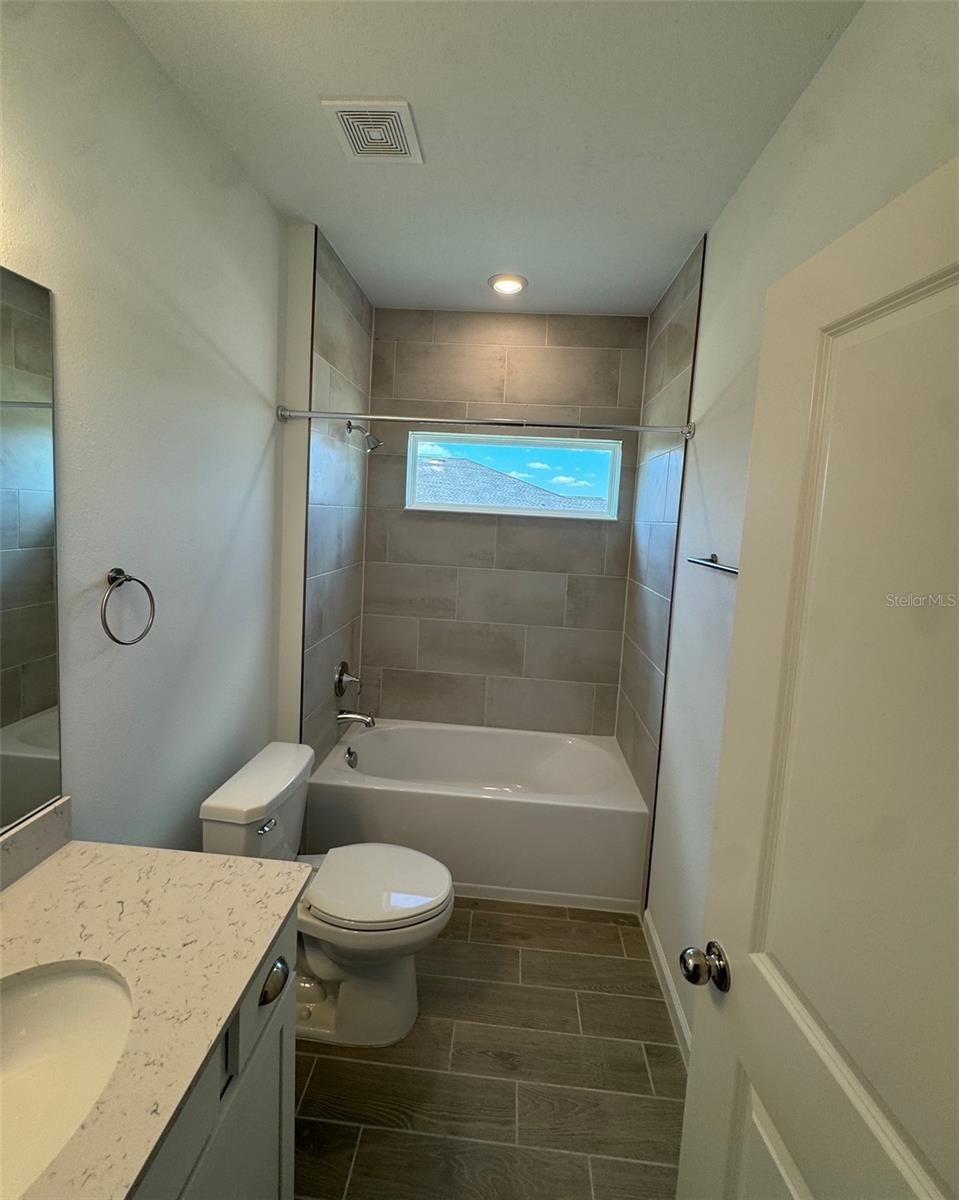 13717 NW CONVERGENCE BLVD, ALACHUA, FL, 32615