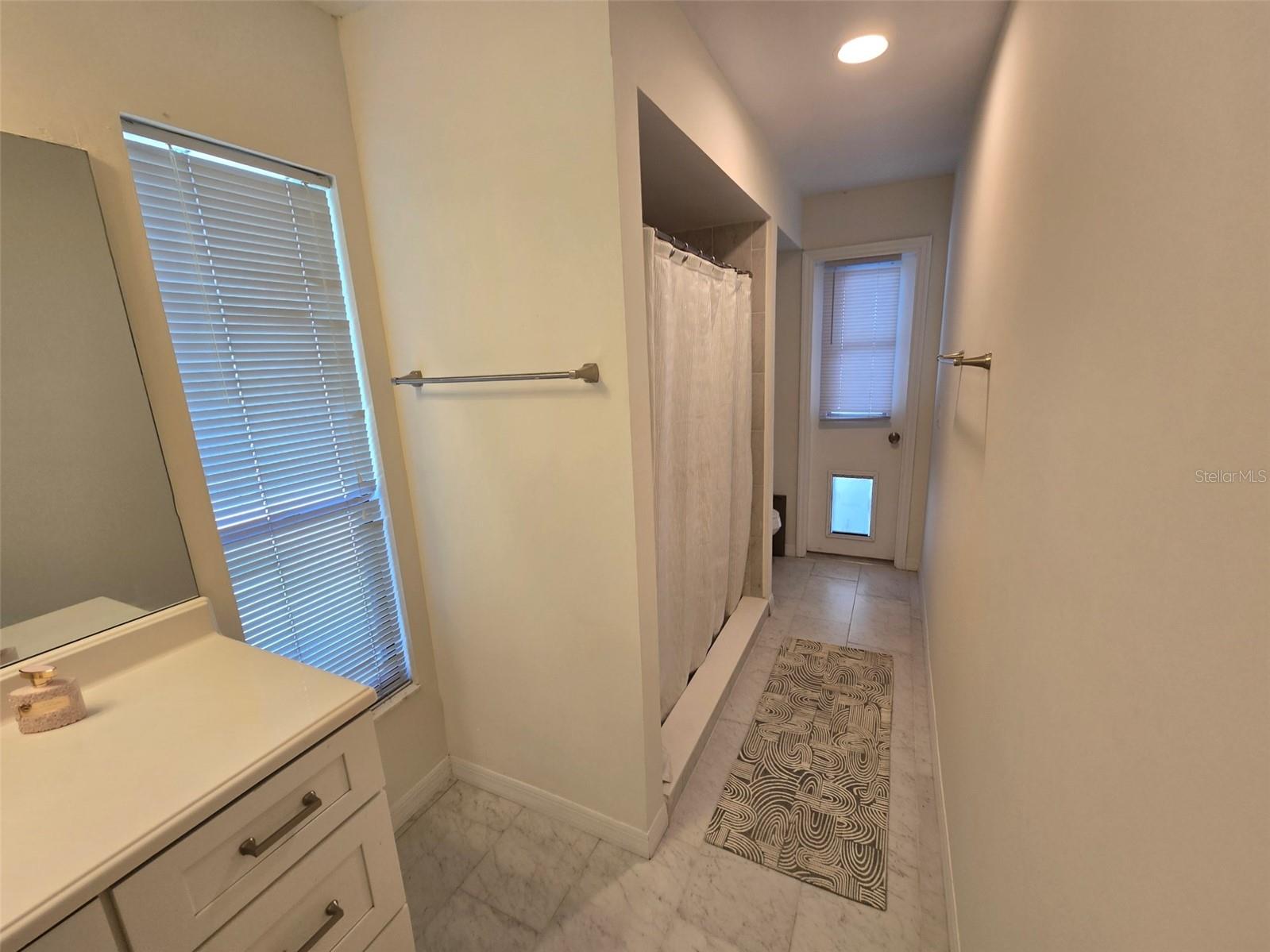 8629 GRANADA BLVD, ORLANDO, FL, 32836