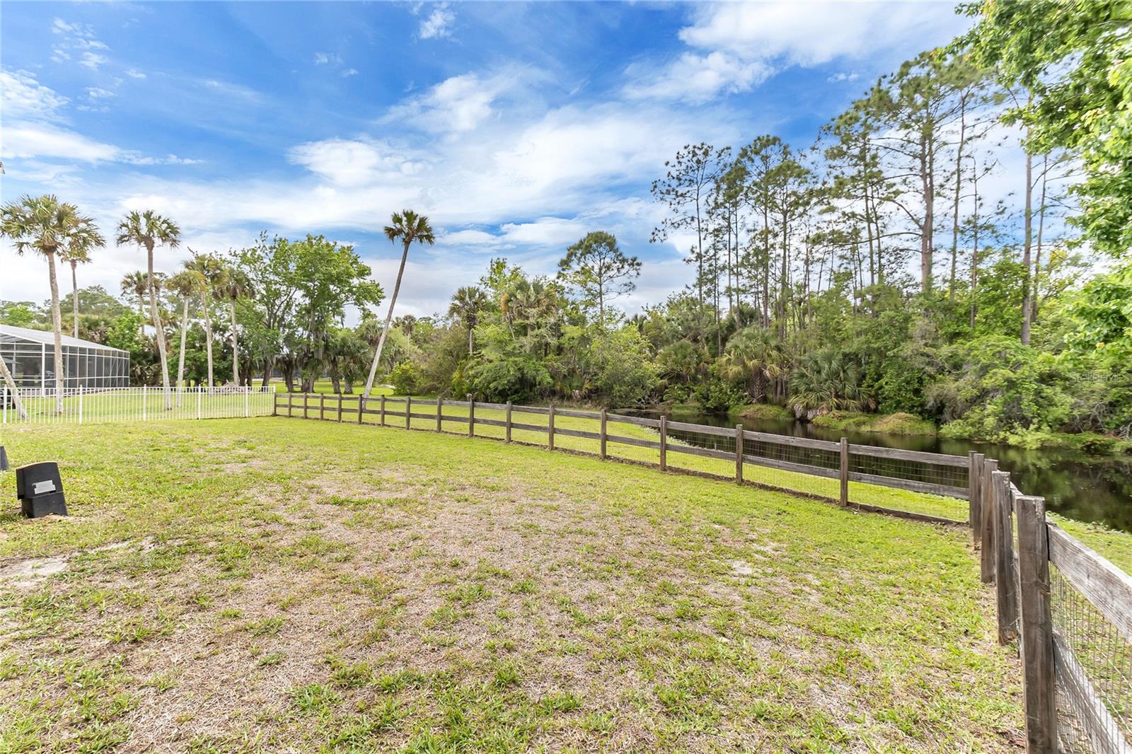 5675 BOB WHITE TRL, MIMS, FL, 32754