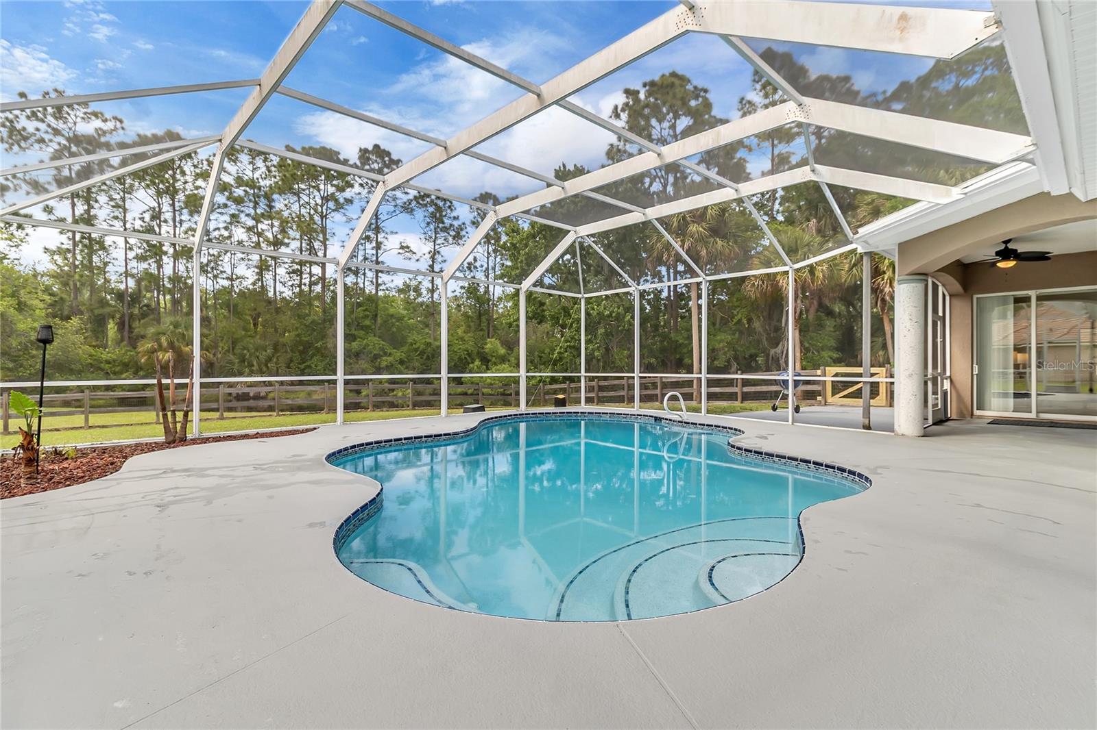 5675 BOB WHITE TRL, MIMS, FL, 32754