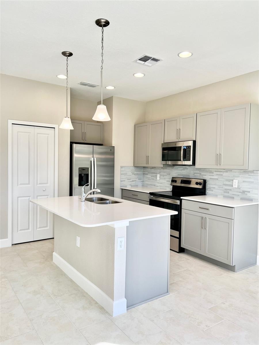 1398 CAPTIVA CV, SANFORD, FL, 32771