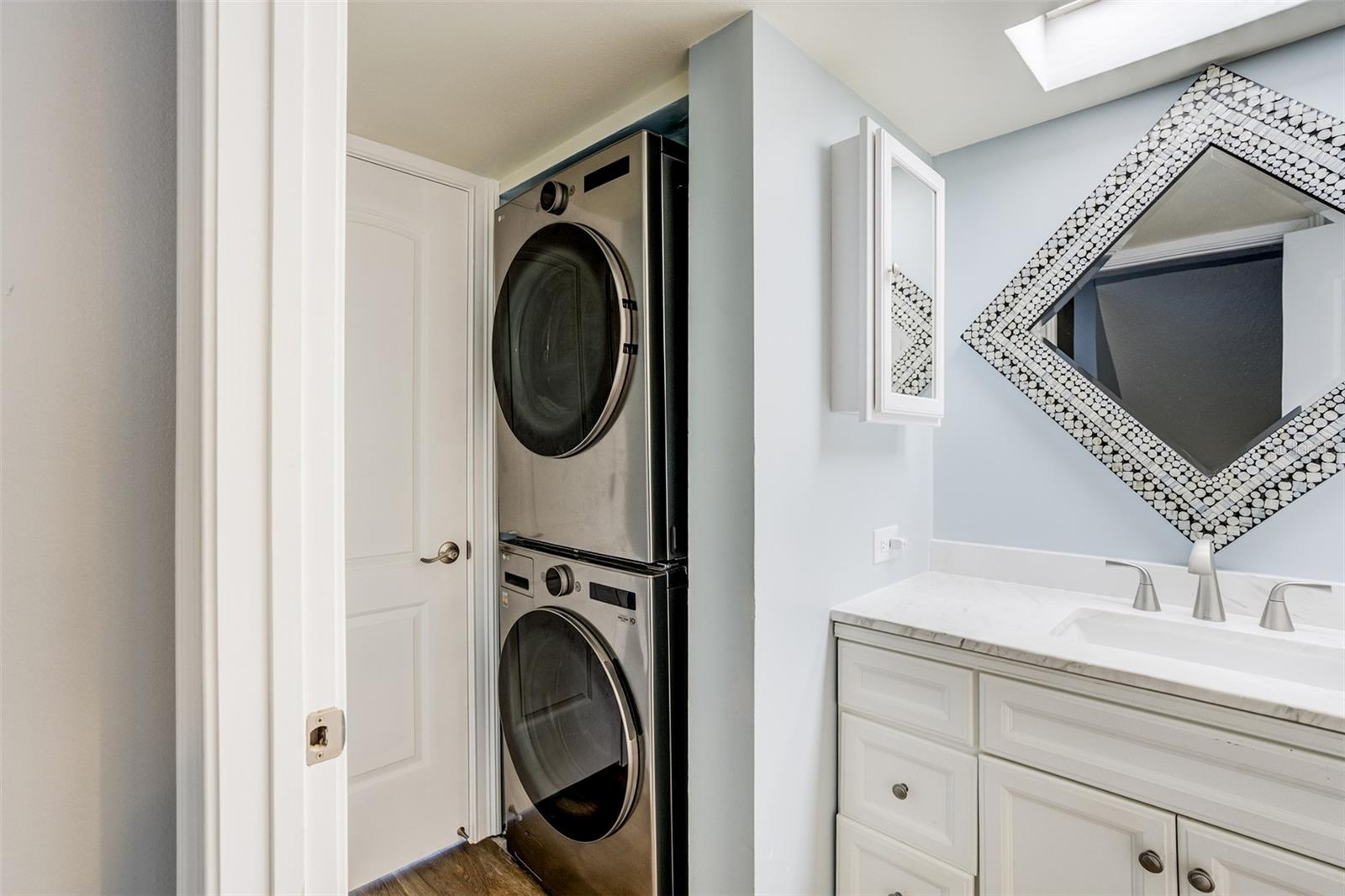 In Unit Washer and Dryer