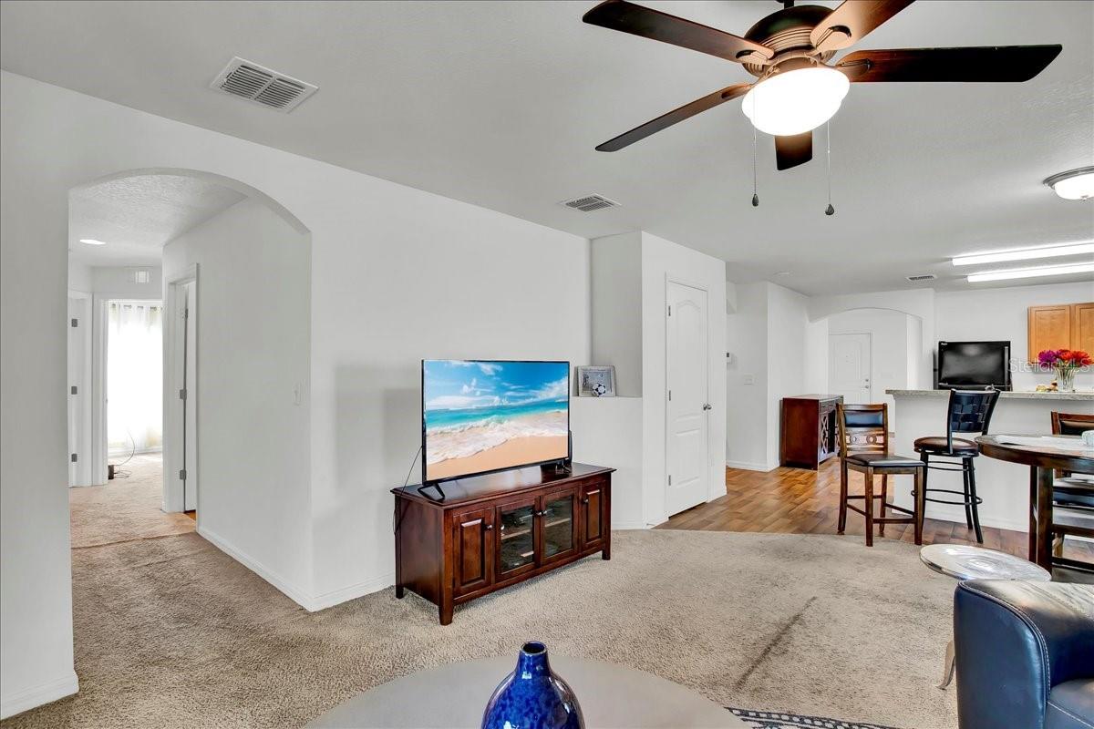 616 CHATHAM WALK DR, RUSKIN, FL, 33570