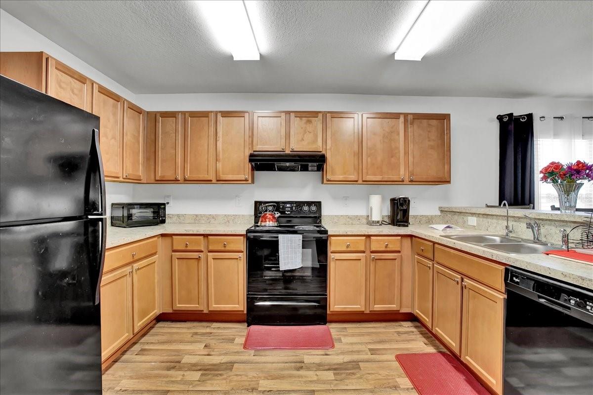 616 CHATHAM WALK DR, RUSKIN, FL, 33570