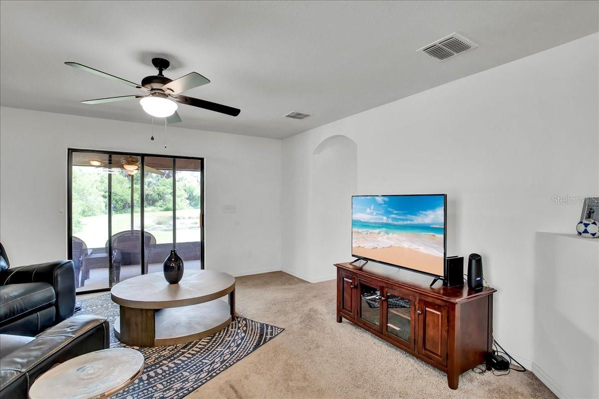 616 CHATHAM WALK DR, RUSKIN, FL, 33570