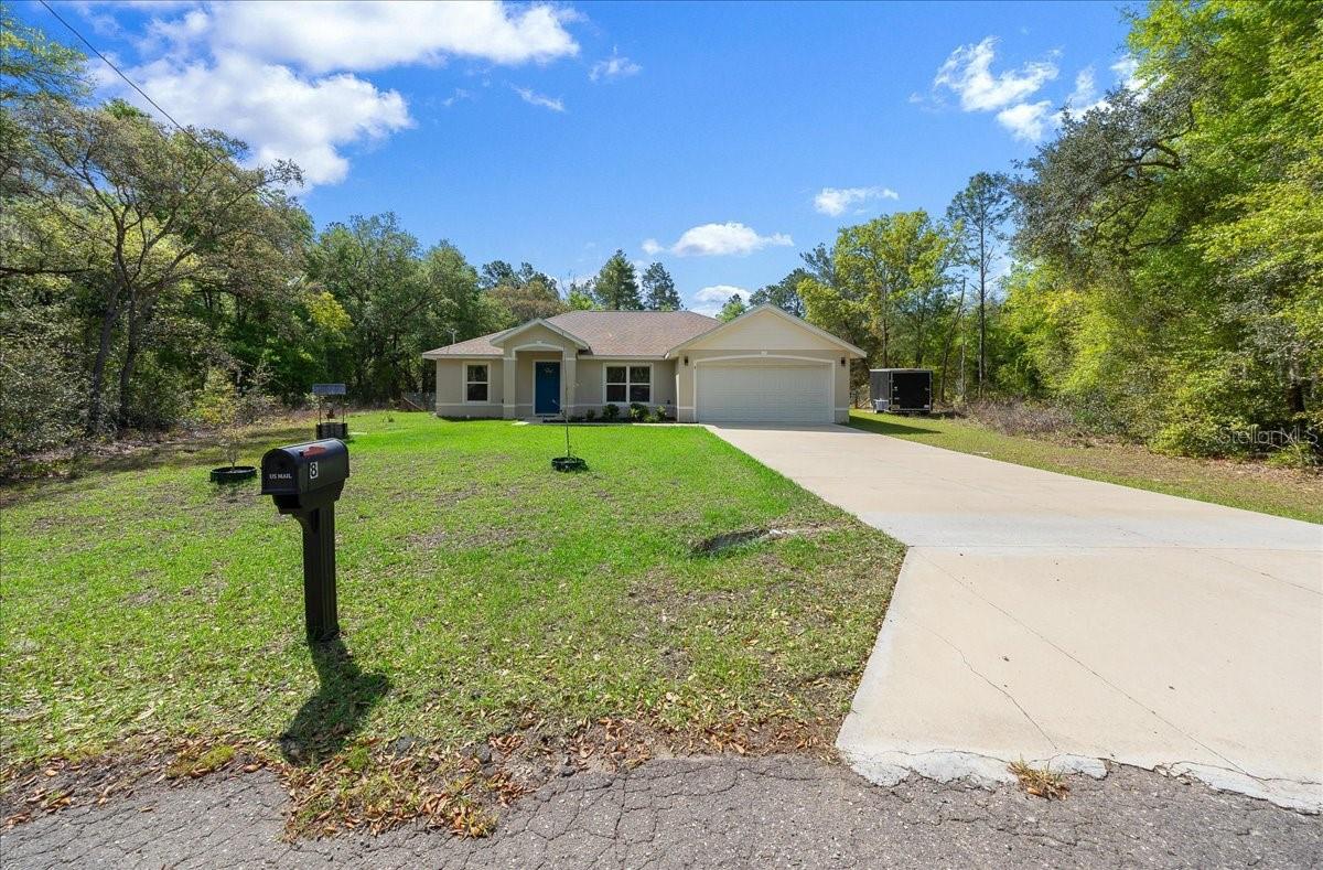 8 GUAVA PASS TRL, OCKLAWAHA, FL, 32179