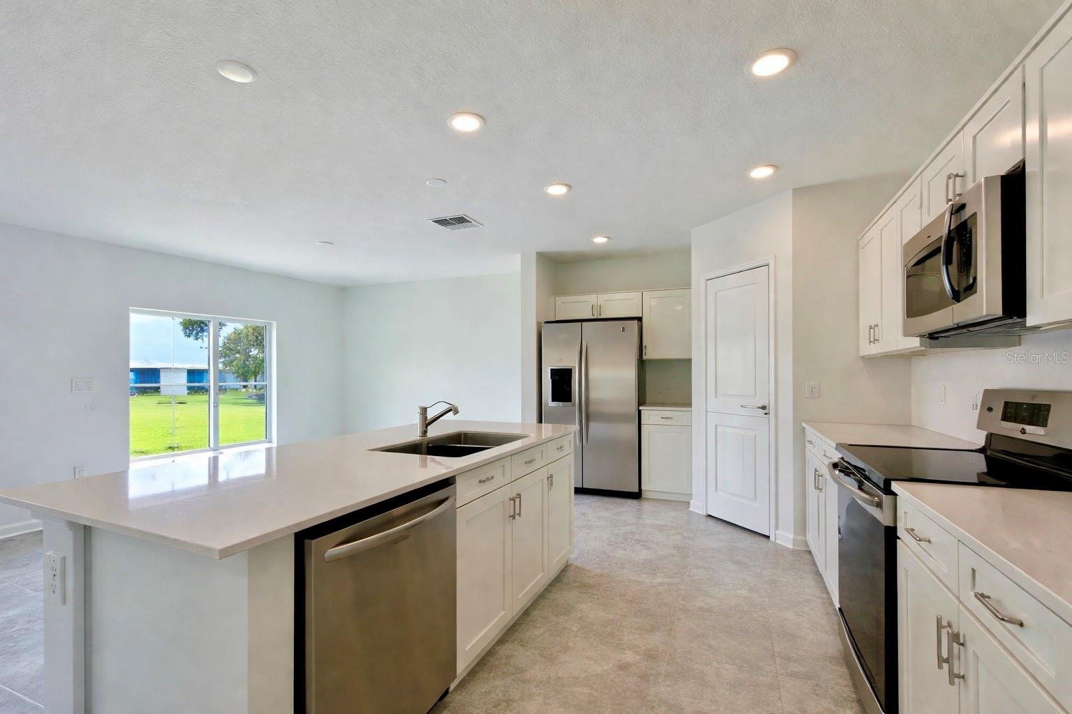 1727 FOREMAN RD, EAGLE LAKE, FL, 33839