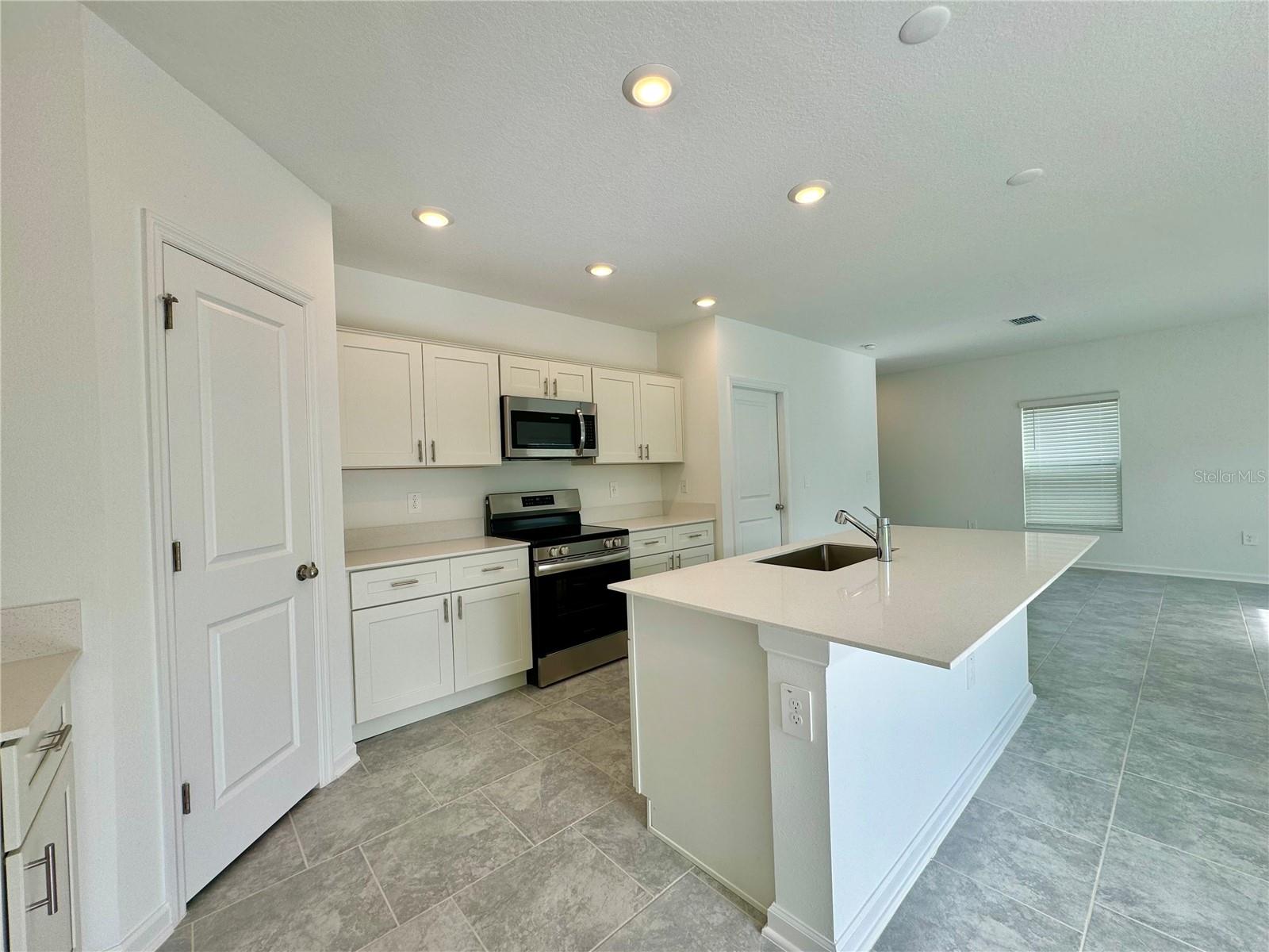 1727 FOREMAN RD, EAGLE LAKE, FL, 33839