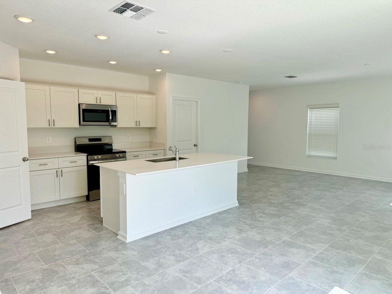 1727 FOREMAN RD, EAGLE LAKE, FL, 33839