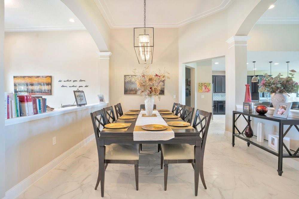 805 RIVIERA BELLA DR, DEBARY, FL, 32713