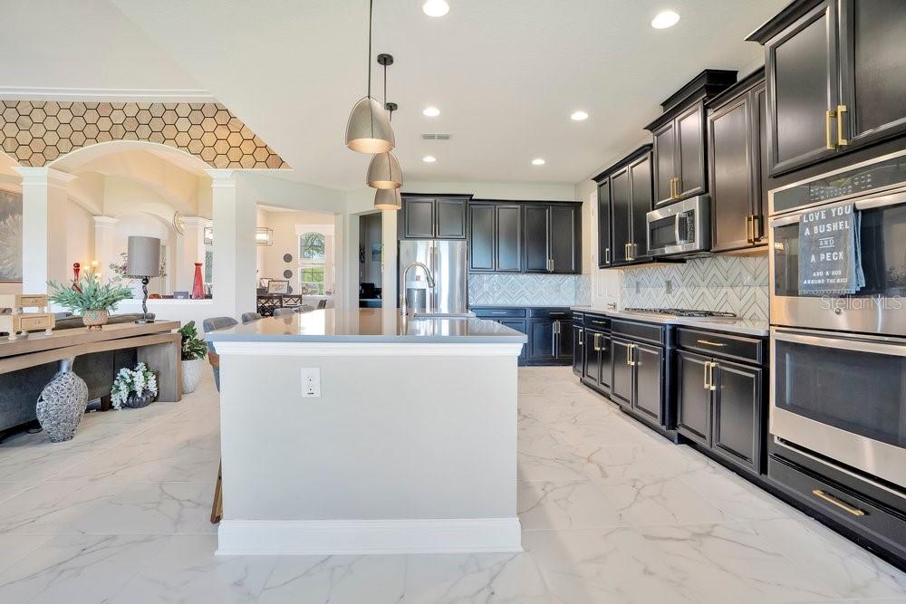 805 RIVIERA BELLA DR, DEBARY, FL, 32713