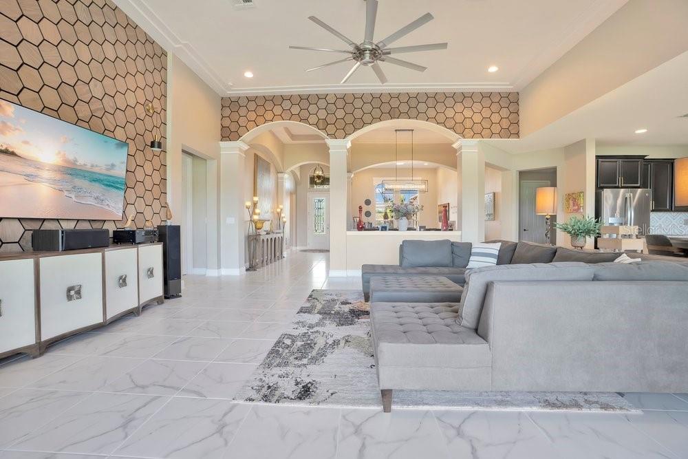 805 RIVIERA BELLA DR, DEBARY, FL, 32713