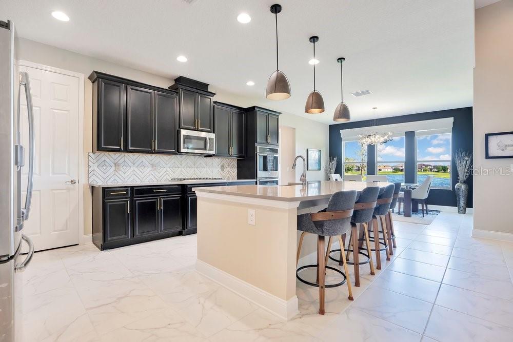 805 RIVIERA BELLA DR, DEBARY, FL, 32713