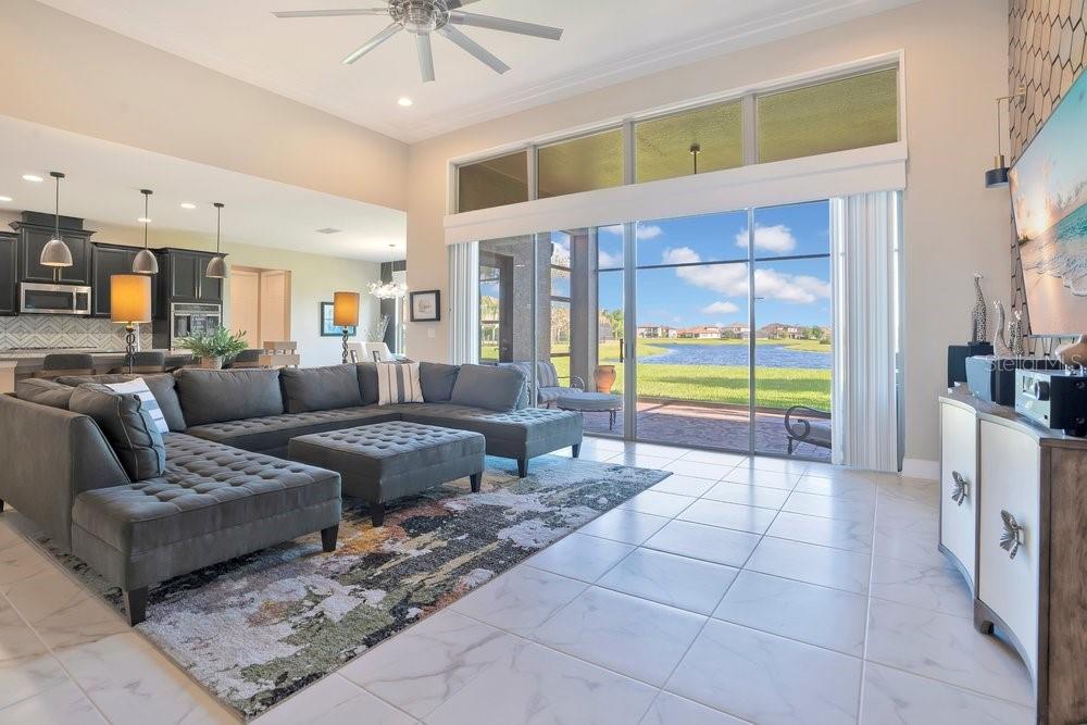 805 RIVIERA BELLA DR, DEBARY, FL, 32713