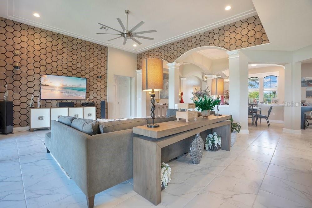 805 RIVIERA BELLA DR, DEBARY, FL, 32713
