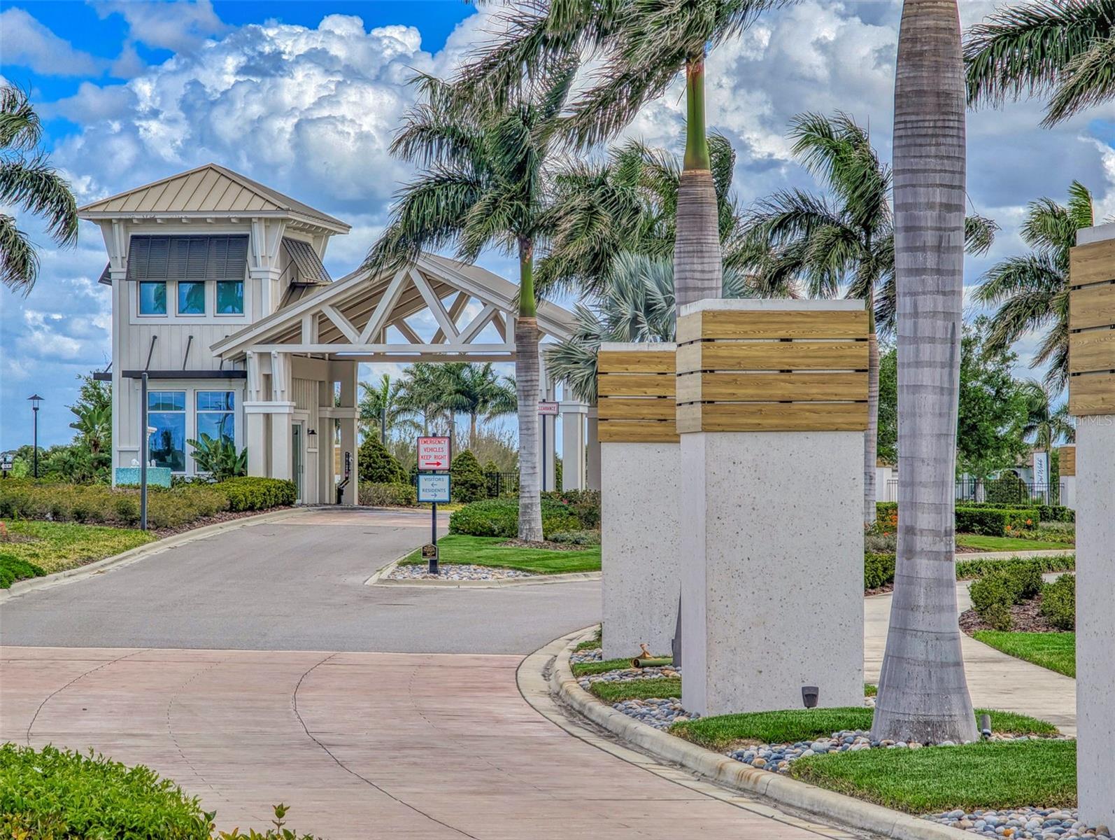 9216 BARRIER COAST TRL, PARRISH, FL, 34219
